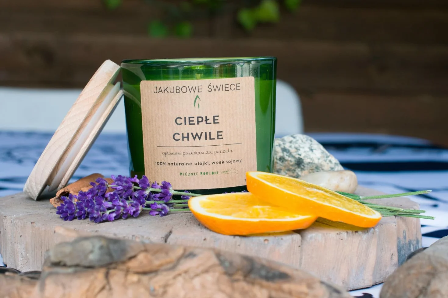 Ciepłe Chwile Zapachowa Świeca Sojowa 180g z Pokrywką