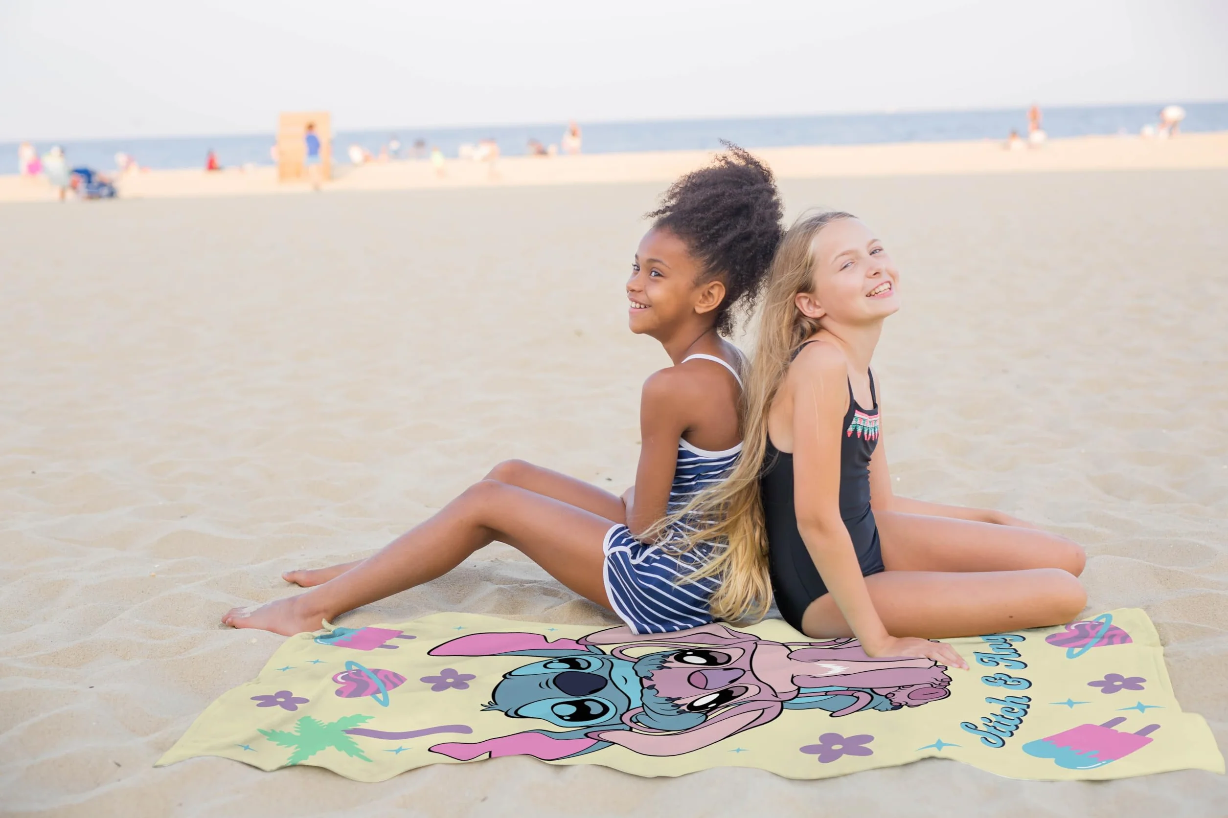 Jay Franco Disney Lilo i Stitch ręcznik plażowy 100% bawełniany 71x147 cm miękki ręcznik kąpielowy żółty