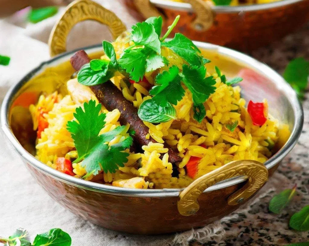 Zestaw 4 miedzianych przyborów Karahi miska na warzywa z uchwytem 15 cm