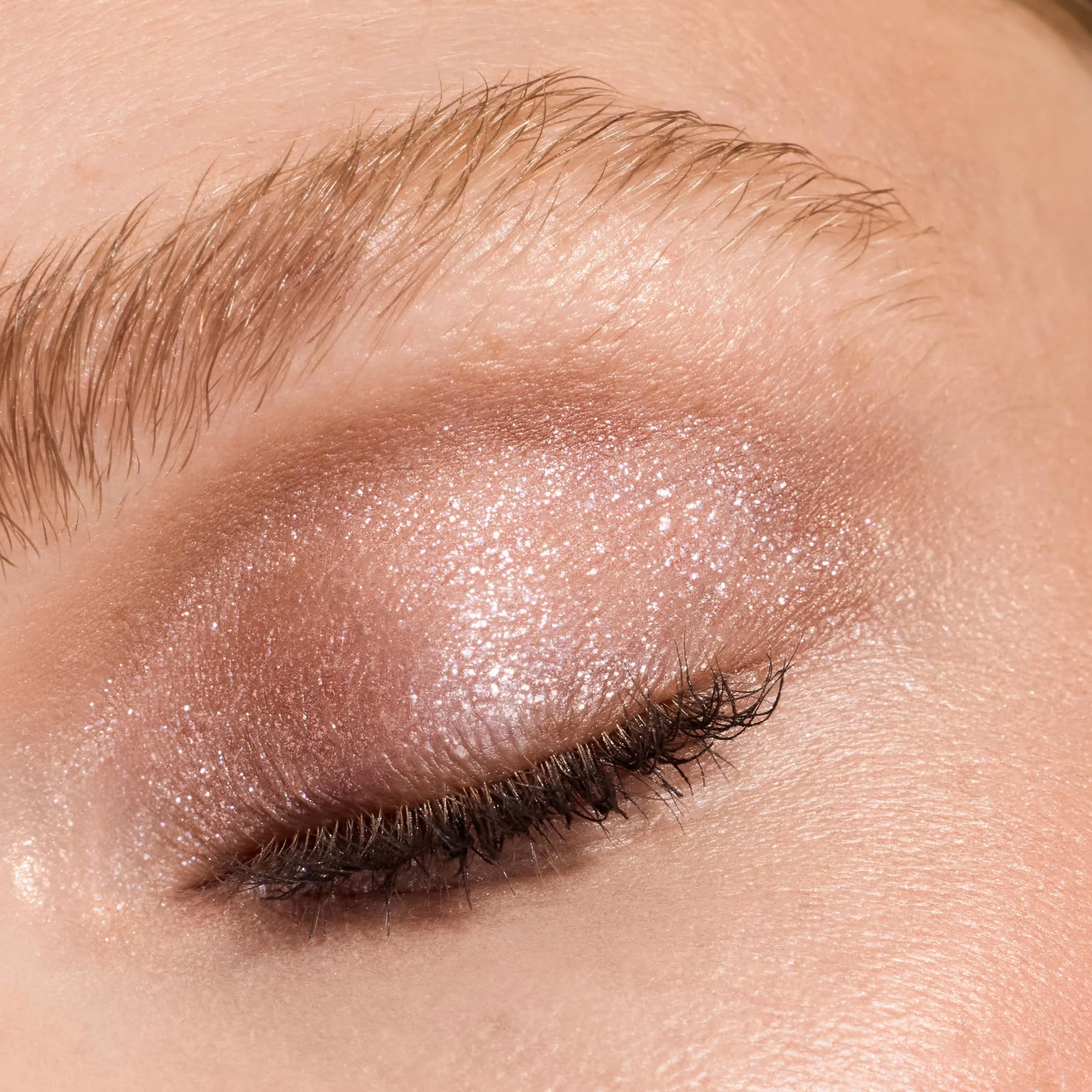 Catrice Topper do cieni do powiek Drunk'n Diamonds Jelly Topper, długotrwały, szybkoschnący, mieniący się, holograficzny (2.5g)