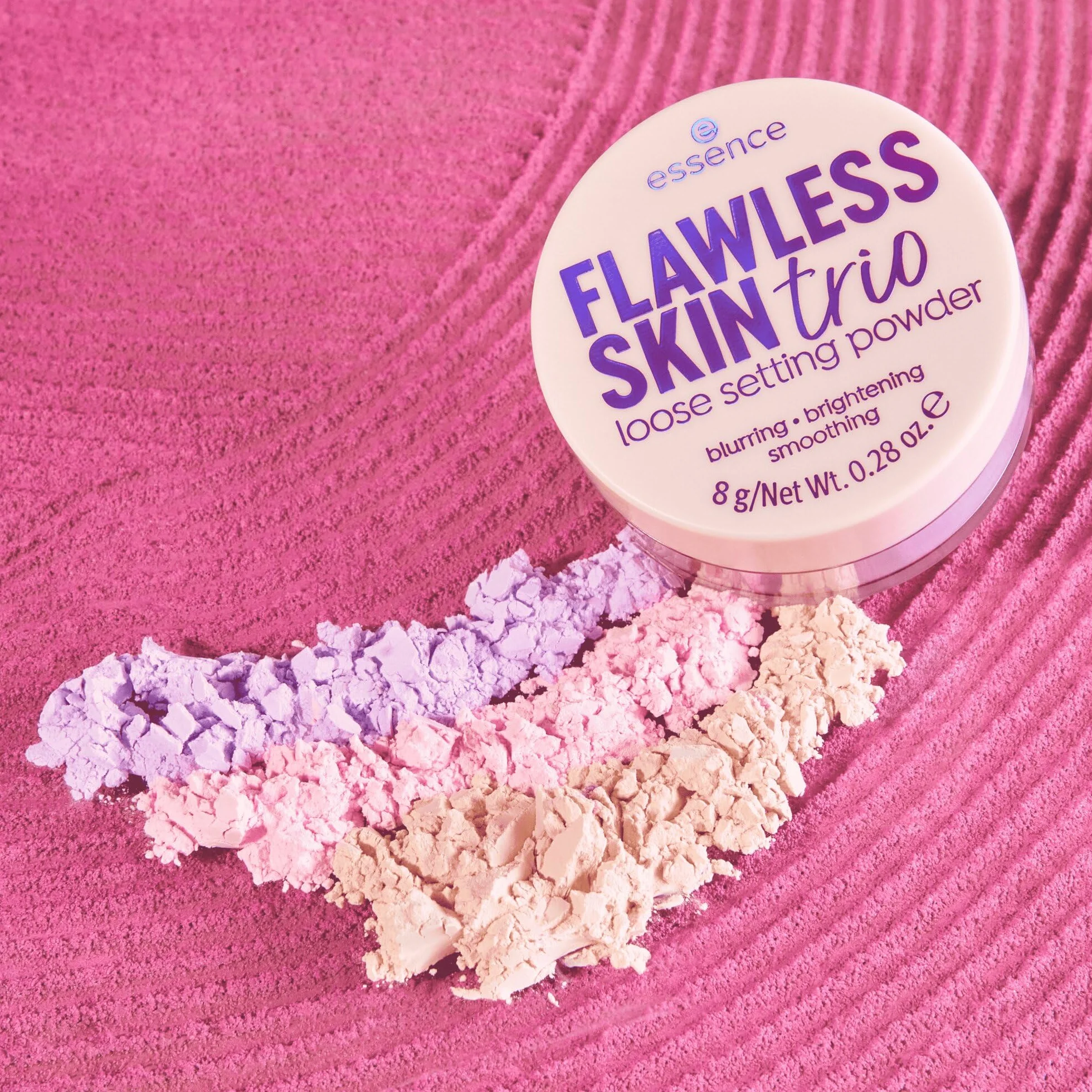 essence Sypki puder utrwalający FLAWLESS SKIN trio, rozjaśnianie, naturalny (8g)