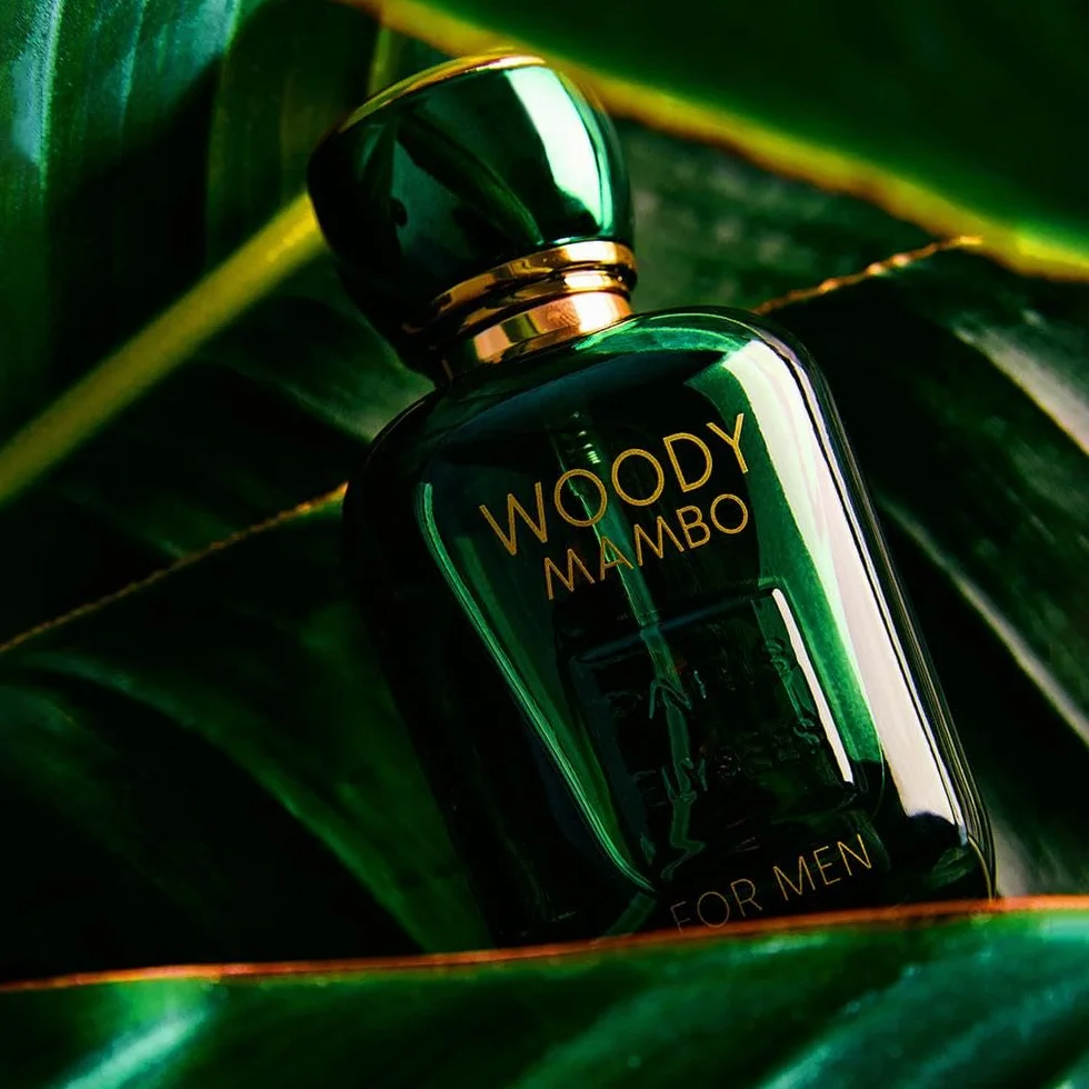 PARIS ELYSEES - Woody Mambo - Eau de Toilette - Perfum Mężczyzna - Aromatyczny - Nuty wody morskiej, lawendy i mięty - Atomizer 100ml - Zawiera metalowy flakon podróżny 5ml