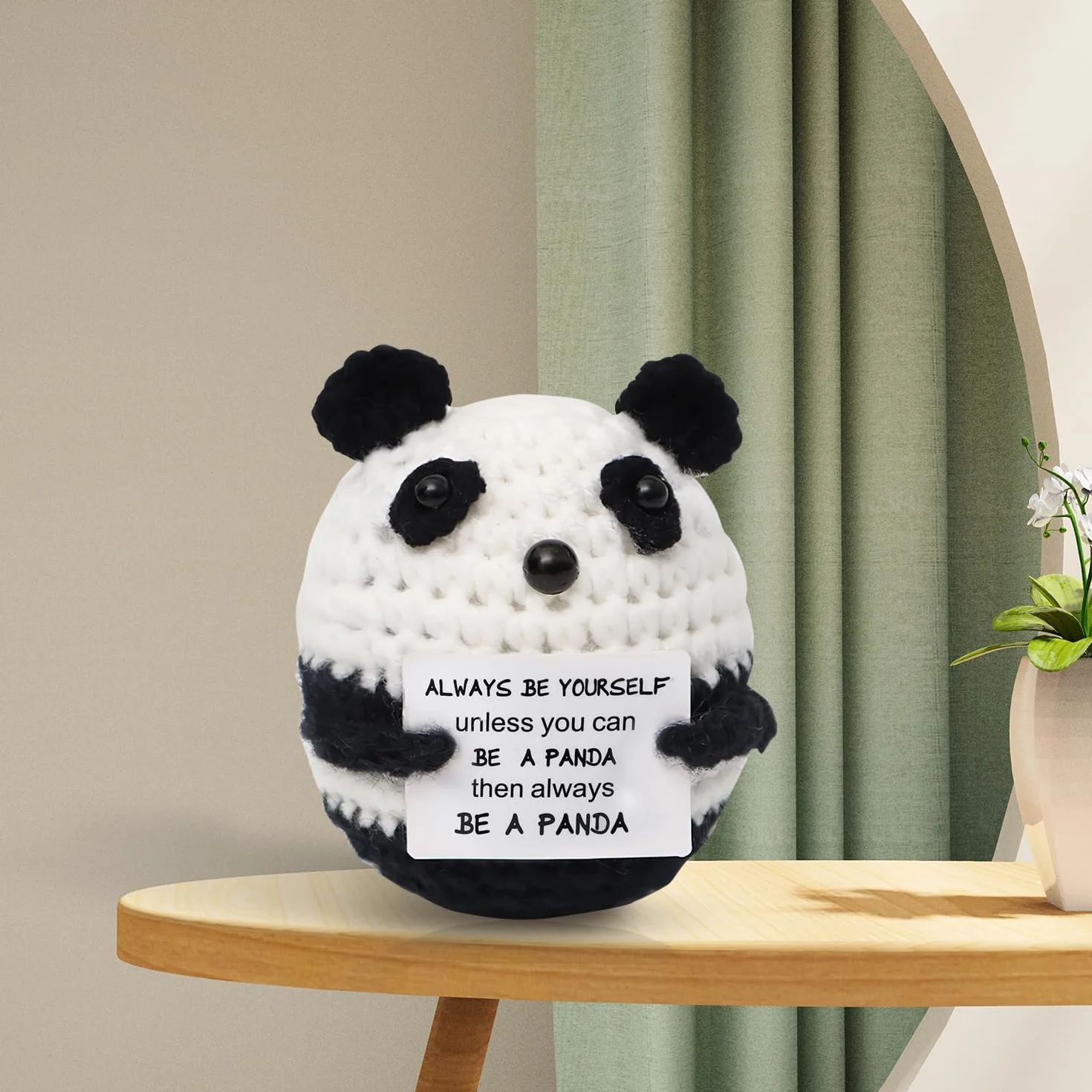 Ręcznie robiona szydełkowa panda z inspirującą kartą, prezent dla kobiet i dziewcząt na urodziny i Boże Narodzenie