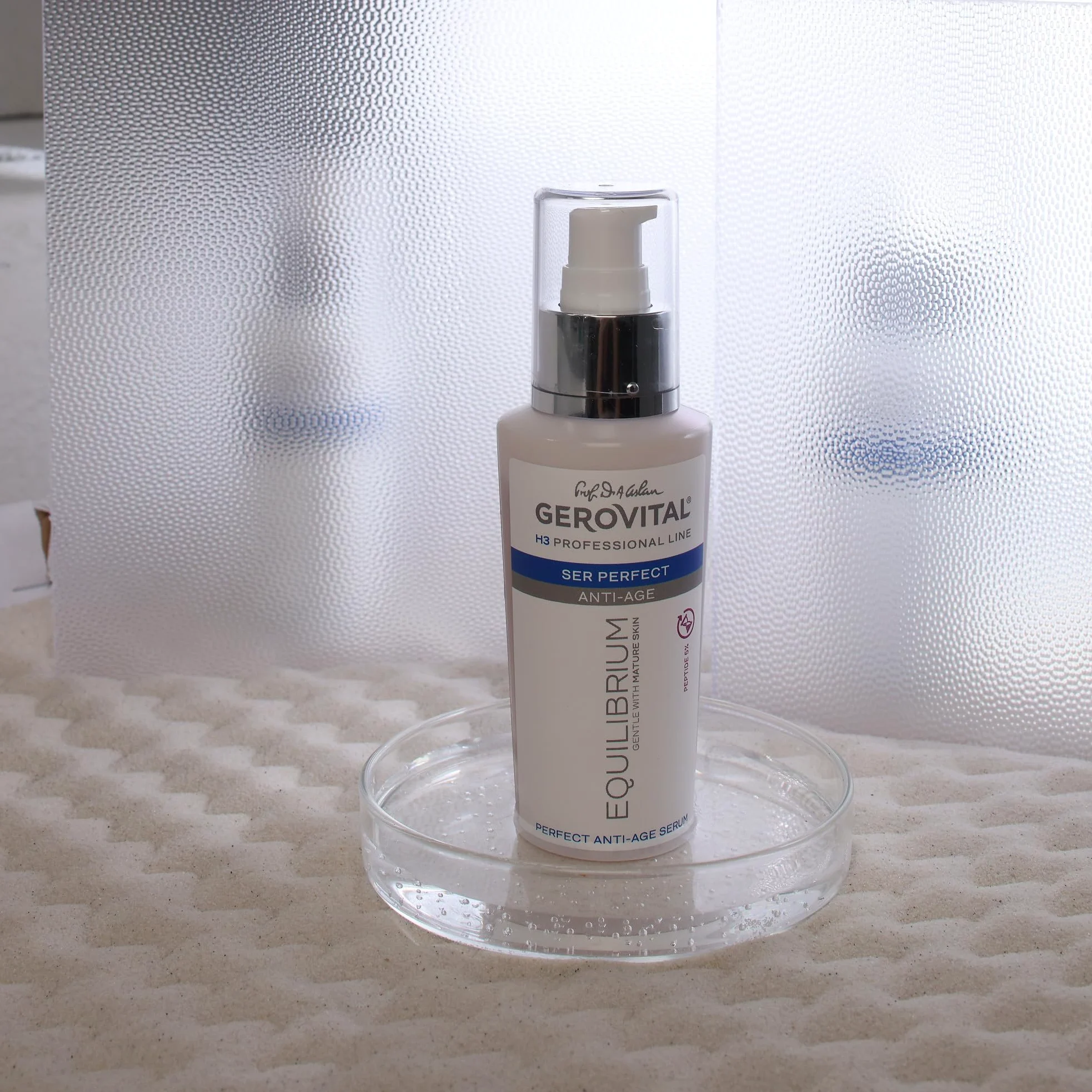 Gerovital H3 Equilibrium profesjonalne serum do twarzy z 5% peptydami – przeciwzmarszczkowy i intensywny zabieg nawilżający dla skóry dojrzałej, suchej i pomarszczonej, 100 ml