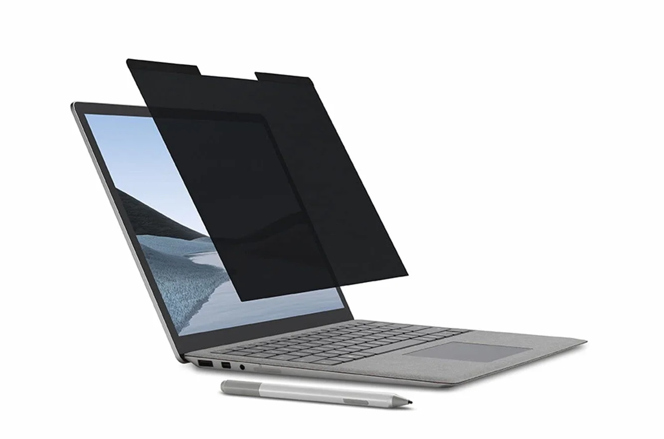 Kensington, Magnetyczny Filtr Prywatyzujący MagPro™ Elite do Surface™ 2 i 3, 13,5'', Ogranicza Kąt Widzenia i Niebieskie Światło (K50728WW)