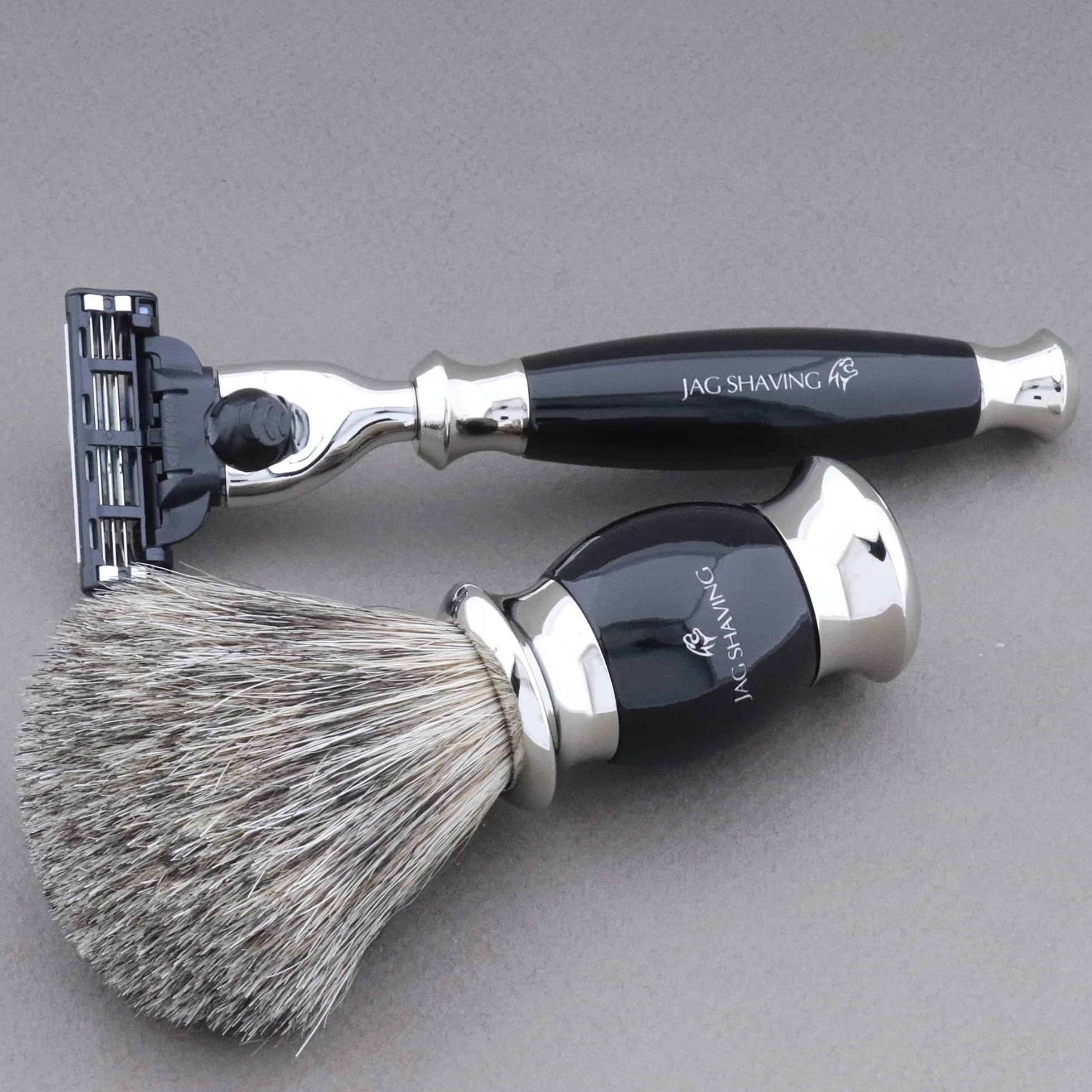 Jag Shaving zestaw do golenia – 3-częściowy zestaw do golenia z pędzlem do golenia – 3 ostrza do golenia – super pędzel do golenia z włosia borsuka – stojak do golenia – czarny zestaw do golenia jako