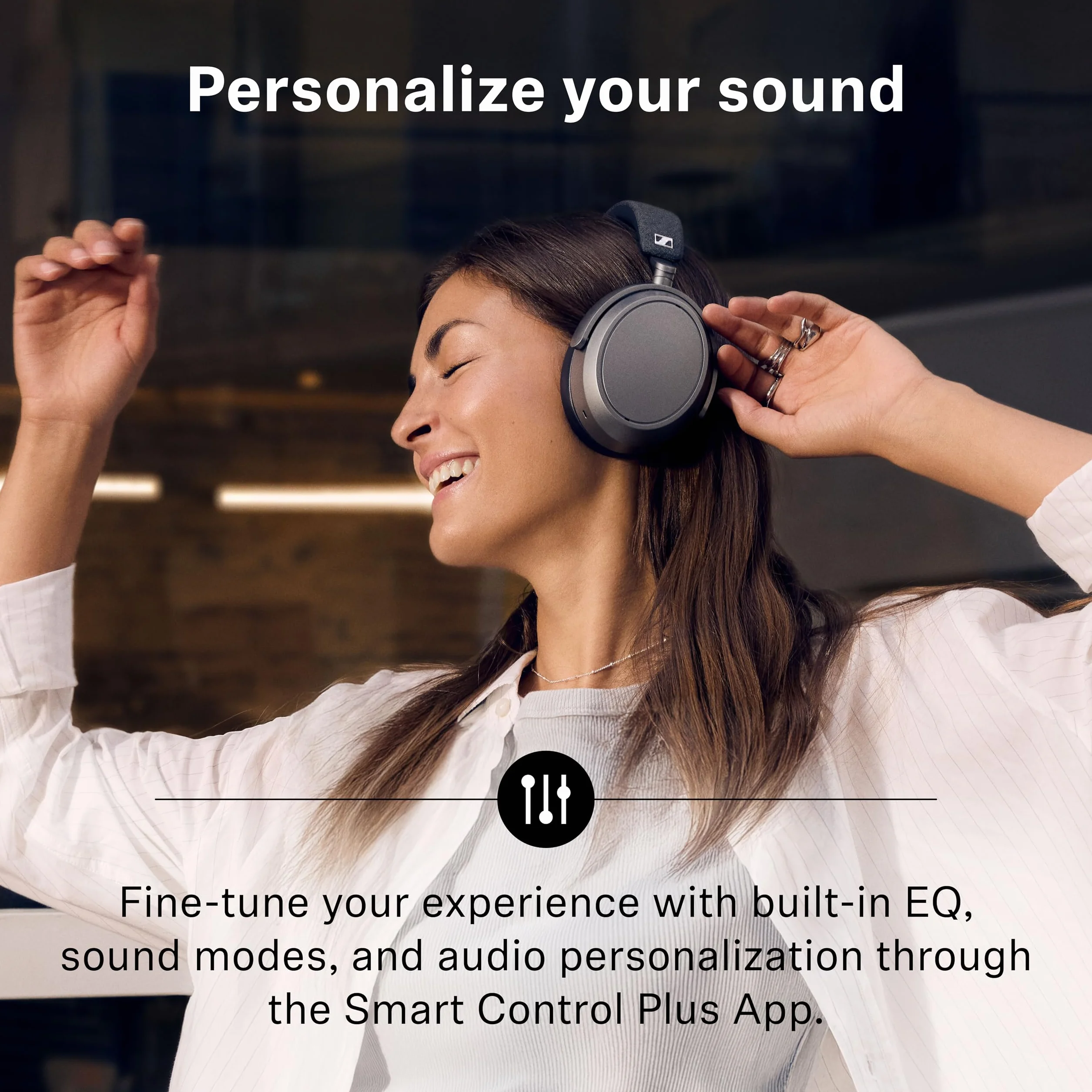 Sennheiser MOMENTUM 4 Słuchawki Bezprzewodowe, Zestaw Słuchawkowy z Bluetooth Zapewniający Optymalną Czystość Dźwięku Podczas Połączeń, z Aktywnym Tłumieniem Hałasu, Grafit