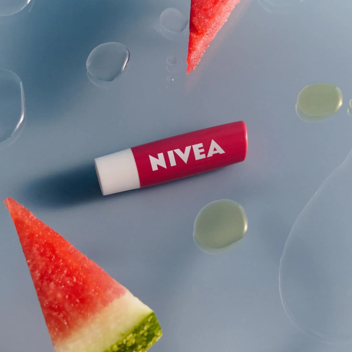 NIVEA Pielęgnująca pomadka do ust Watermelon Shine, 4,8 g