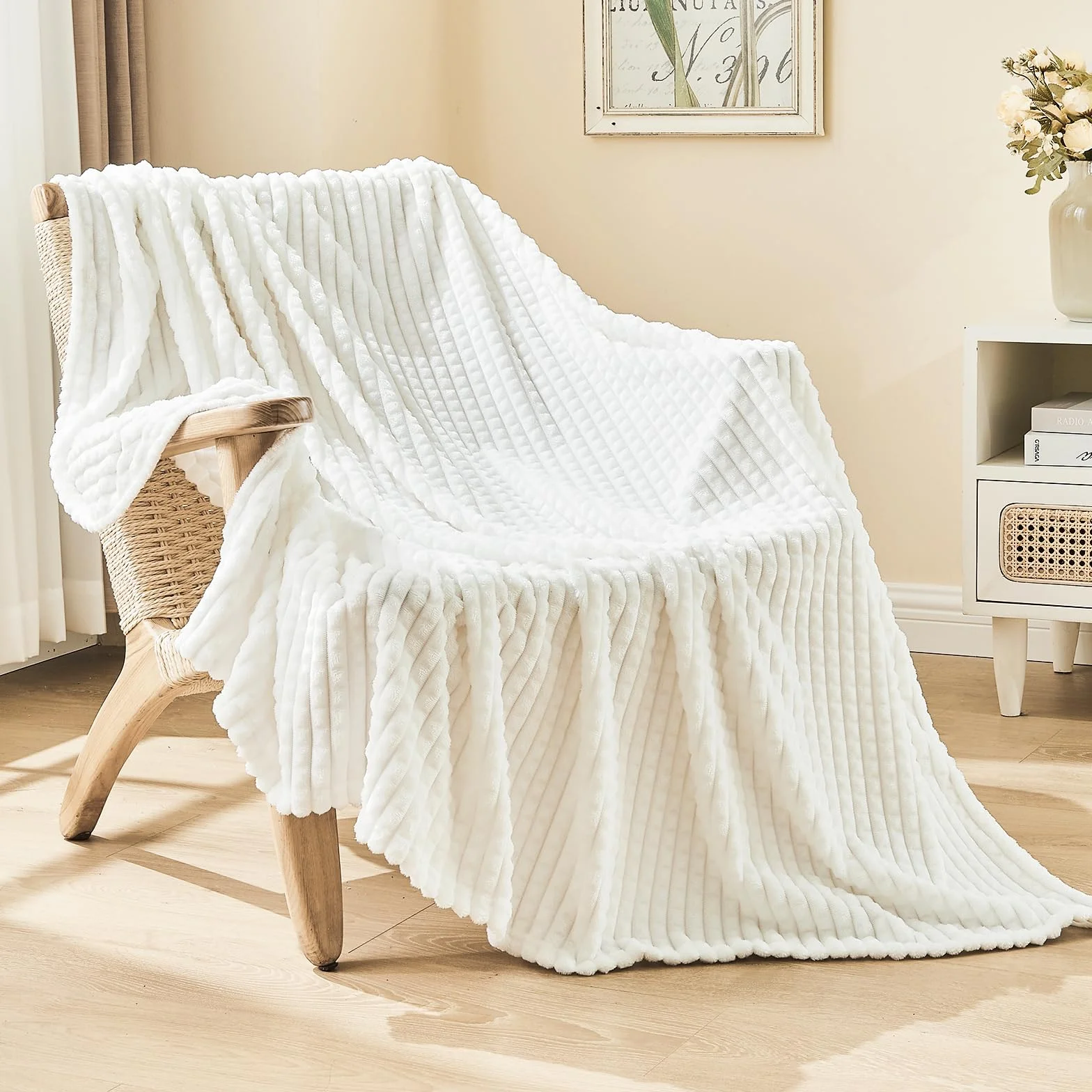 EMME Koc polarowy flanelowy geometryczny wzór siatki biały 125x150 cm