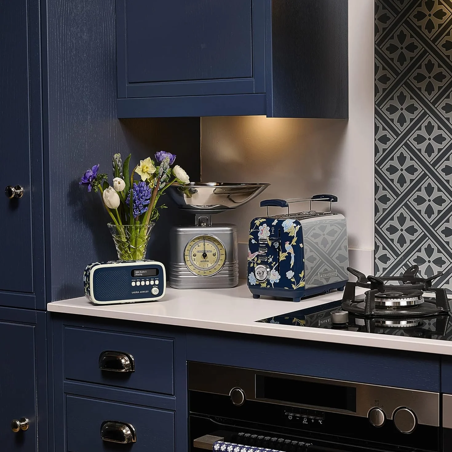 Laura Ashley Toster 2 Kromki z Regulowanym Trybem Podgrzewania, Rozmrażania i Ponownego Podgrzewania Elveden Navy
