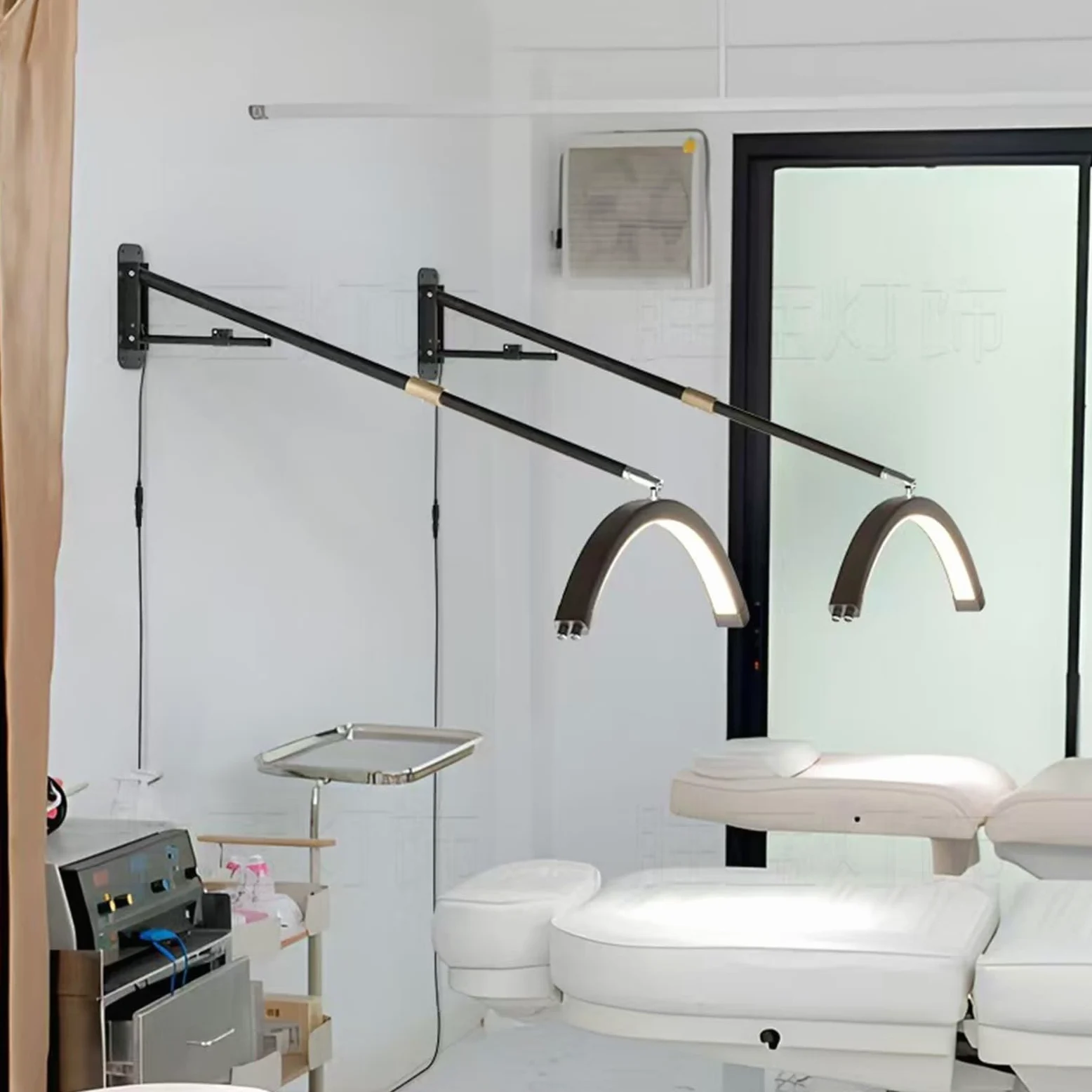 Zajmująca mało miejsca ścienna lampa do manicure LED, wzór półksiężyca, tryby temperaturowe, bezcieniowa lampa do paznokci ze stopu aluminium do salonów