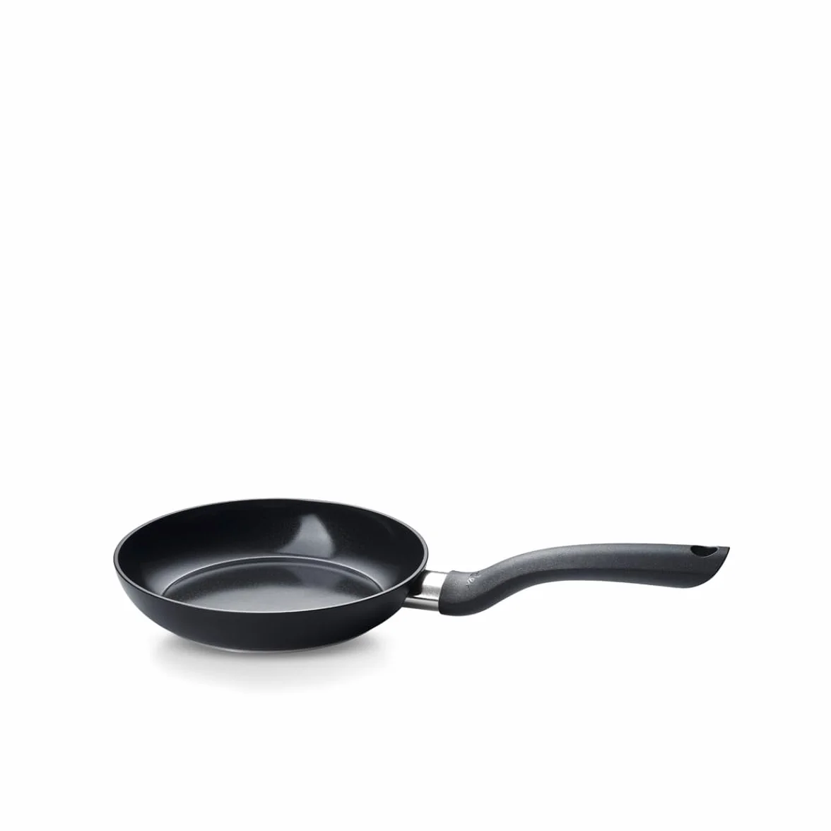 Fissler Essential Black/patelnia aluminiowa (20 cm) powlekana ceramiką, patelnia wyprodukowana bez PFAS/PTFE, indukcja – Made in Germany