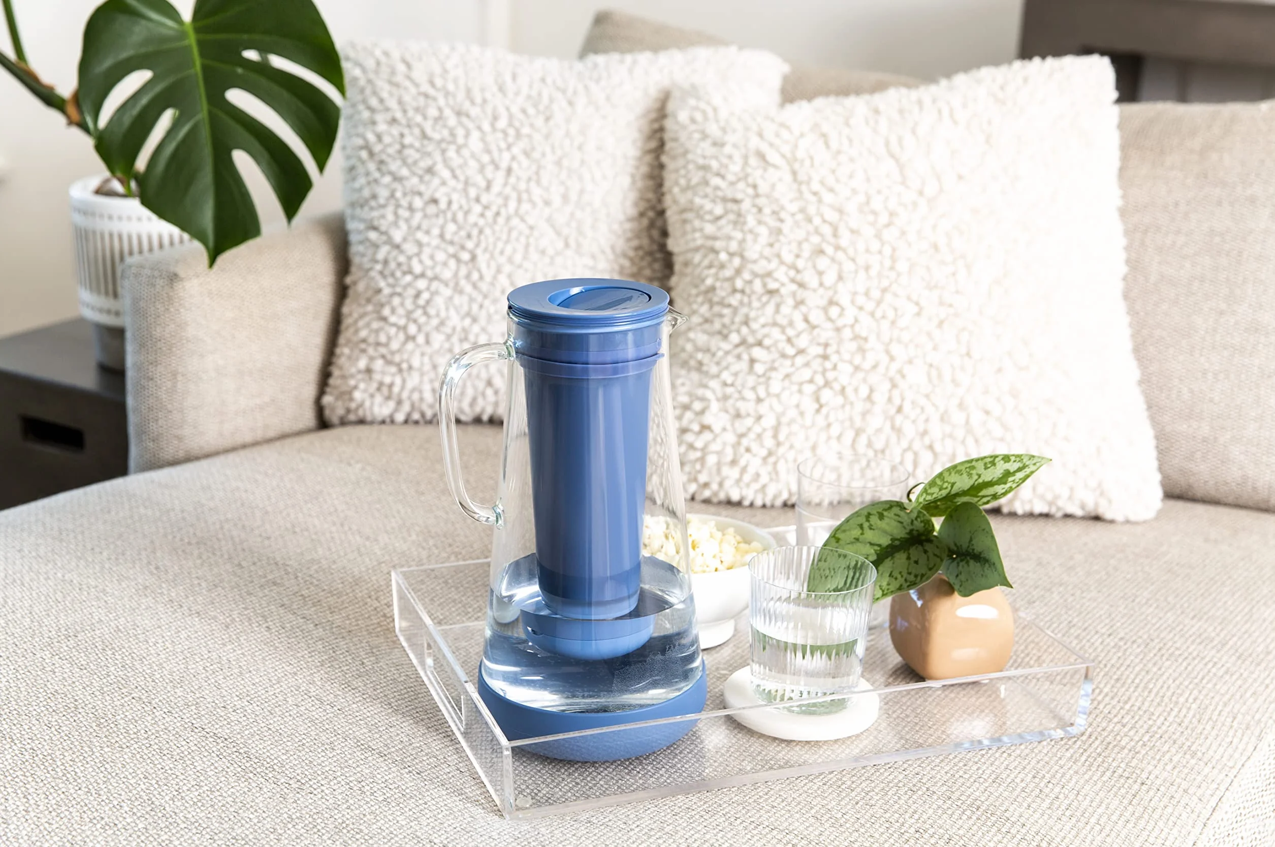 LifeStraw dzbanek z filtrem do wody 7 filiżanek szkło silikonowa podstawa niebieski ochrona bakterie pasożyty mikroplastiki ołów rtęć