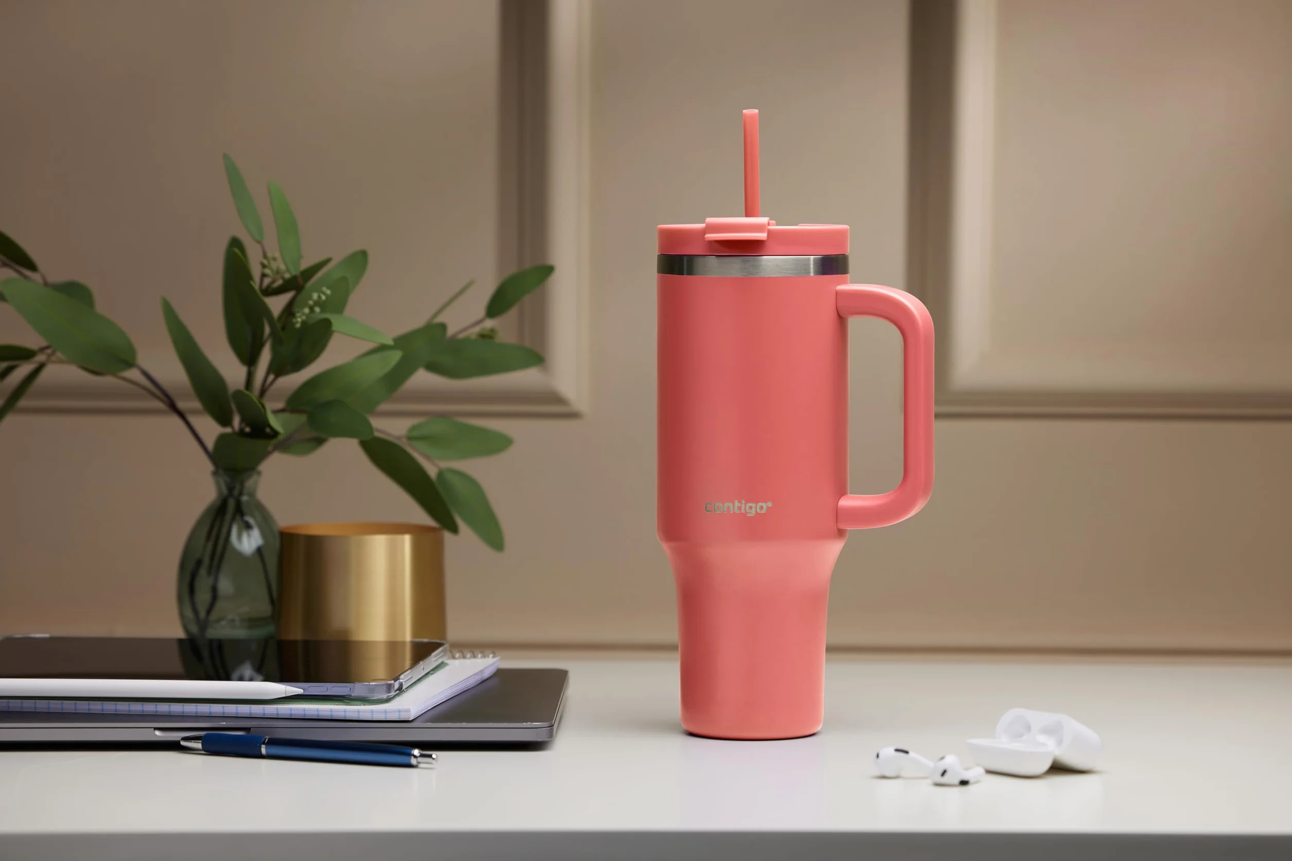 Contigo Tumbler 1200 ml z uchwytem, izolowana próżniowo butelka na wodę ze słomką i pokrywką, zimna przez 29 godzin, kubek podróżny, termos termiczny, nie zawiera BPA, koralowy
