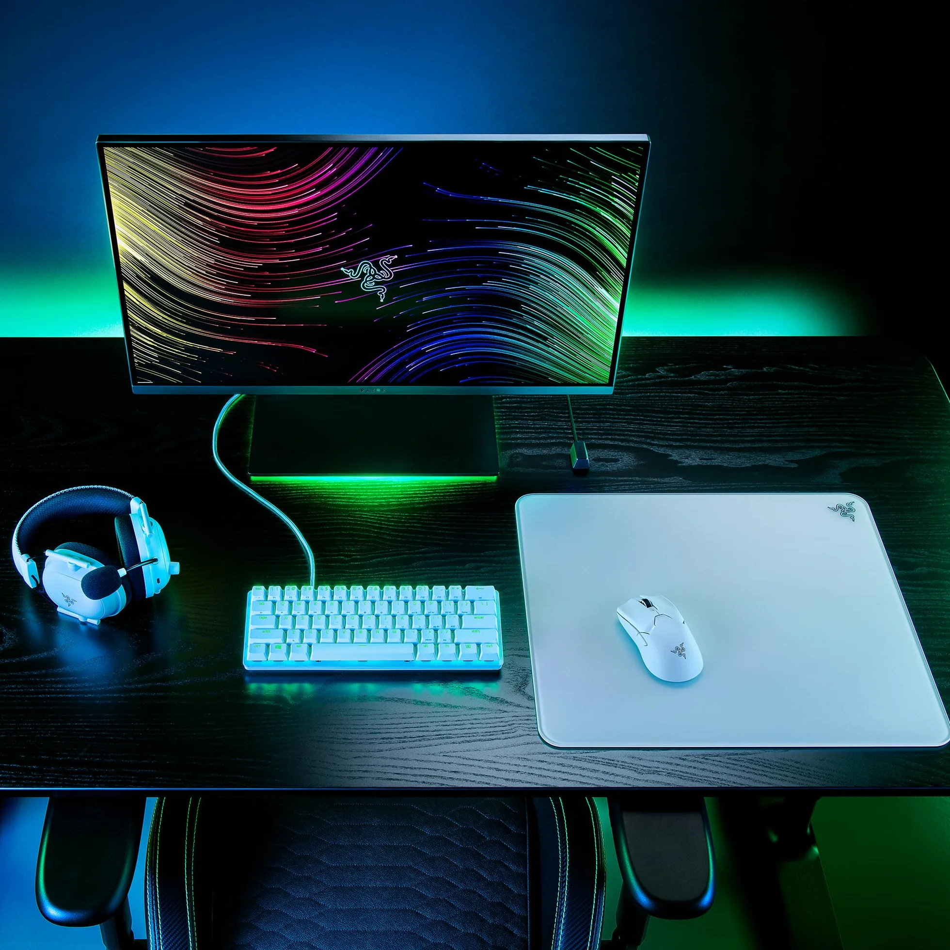 Razer Atlas - szklana podkładka pod mysz (szkło hartowane Premium, odporna na zabrudzenia i zadrapania, ciszsze ruchy myszy, antypoślizgowa podstawa gumowa) Biały