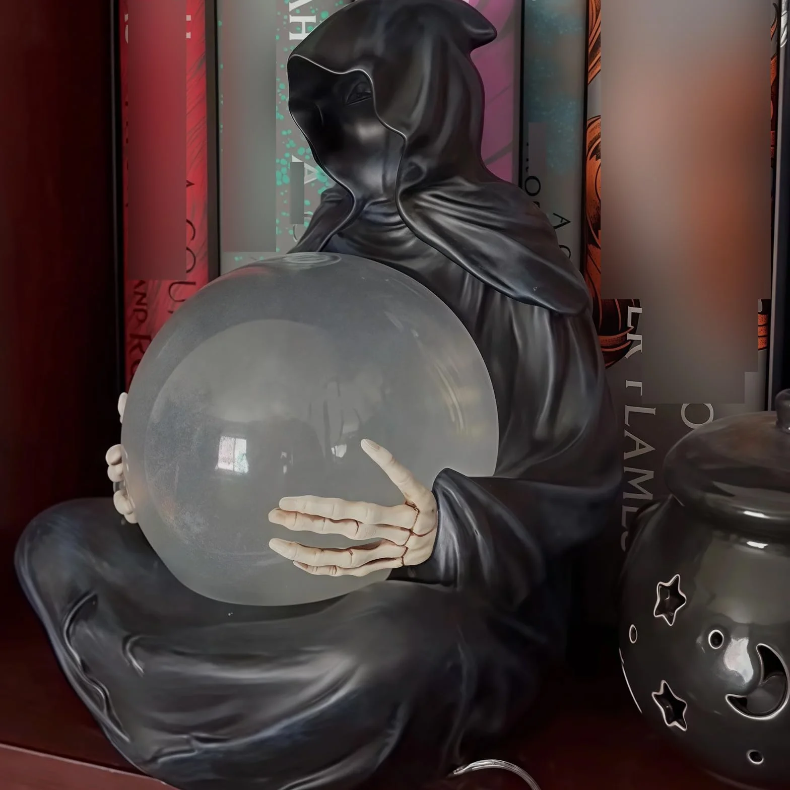 Kryształowa kula boga śmierci LED dekoracja Halloween czarny żniwiarz kula śnieżna gotycka