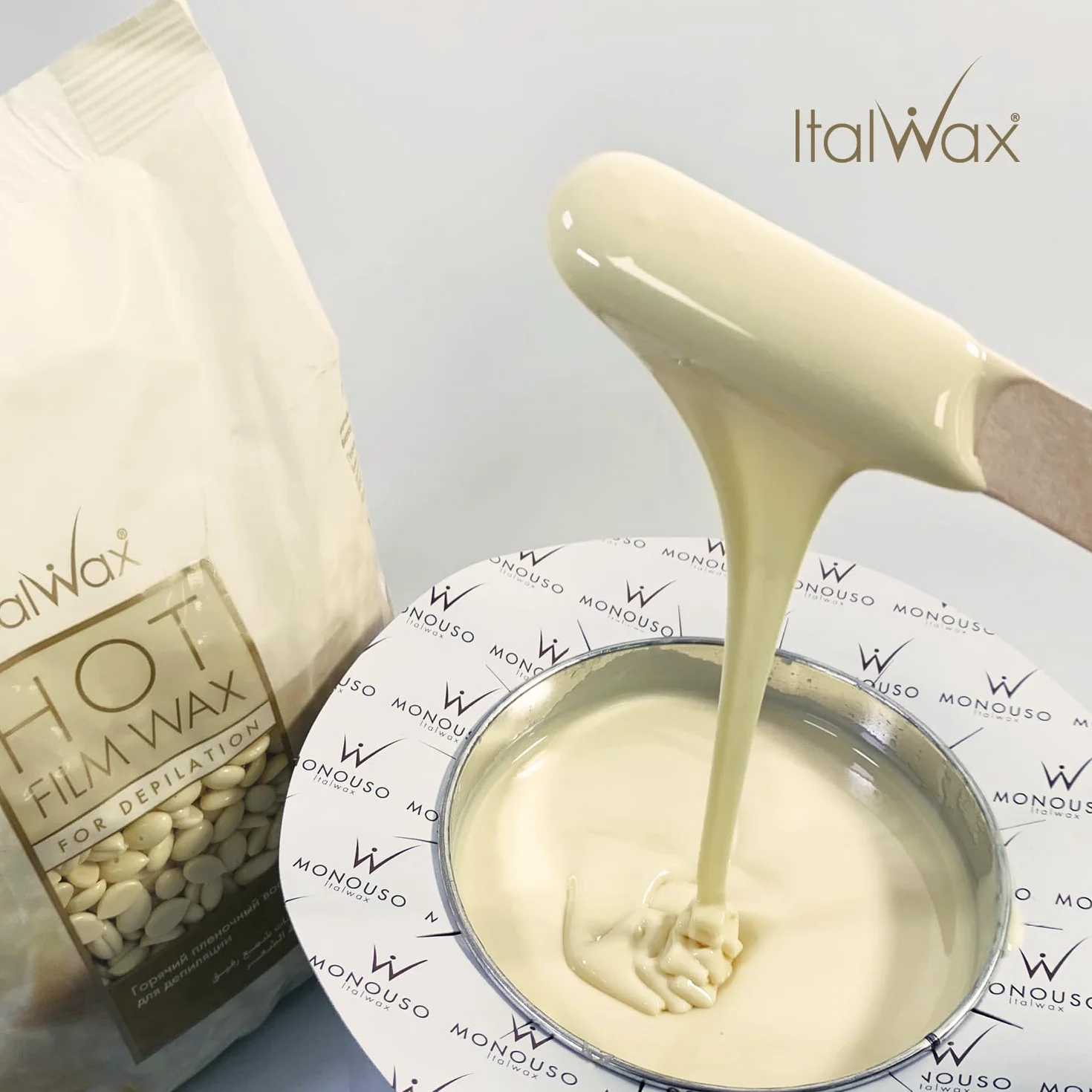 Italwax White Chocolate - 500 g - Koraliki z gorącego wosku do usuwania włosów bez pasków - Naturalna formuła do wszystkich rodzajów skóry - Aromatyzowana wanilia - Zalecane do okolic bikini i pod