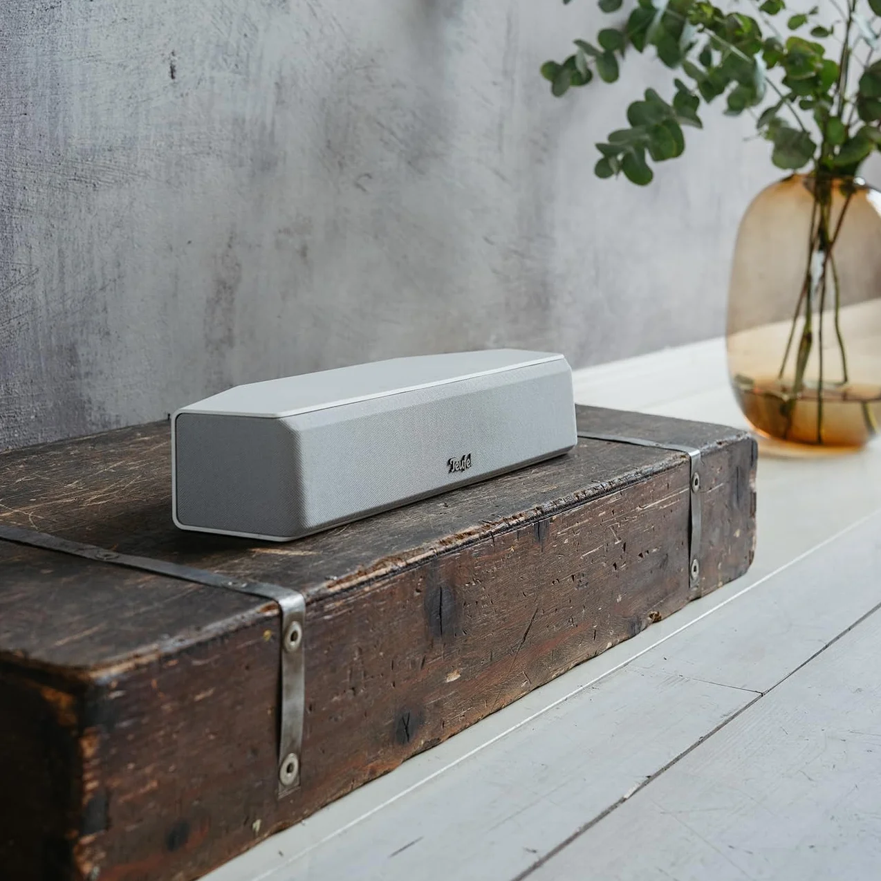 Soundbar Teufel CINEBAR ONE, Bluetooth, kino domowe, 2.0, HDMI, AUX, Optical IN, Bluetooth apt-X, 4 przetworniki High Performance, biały