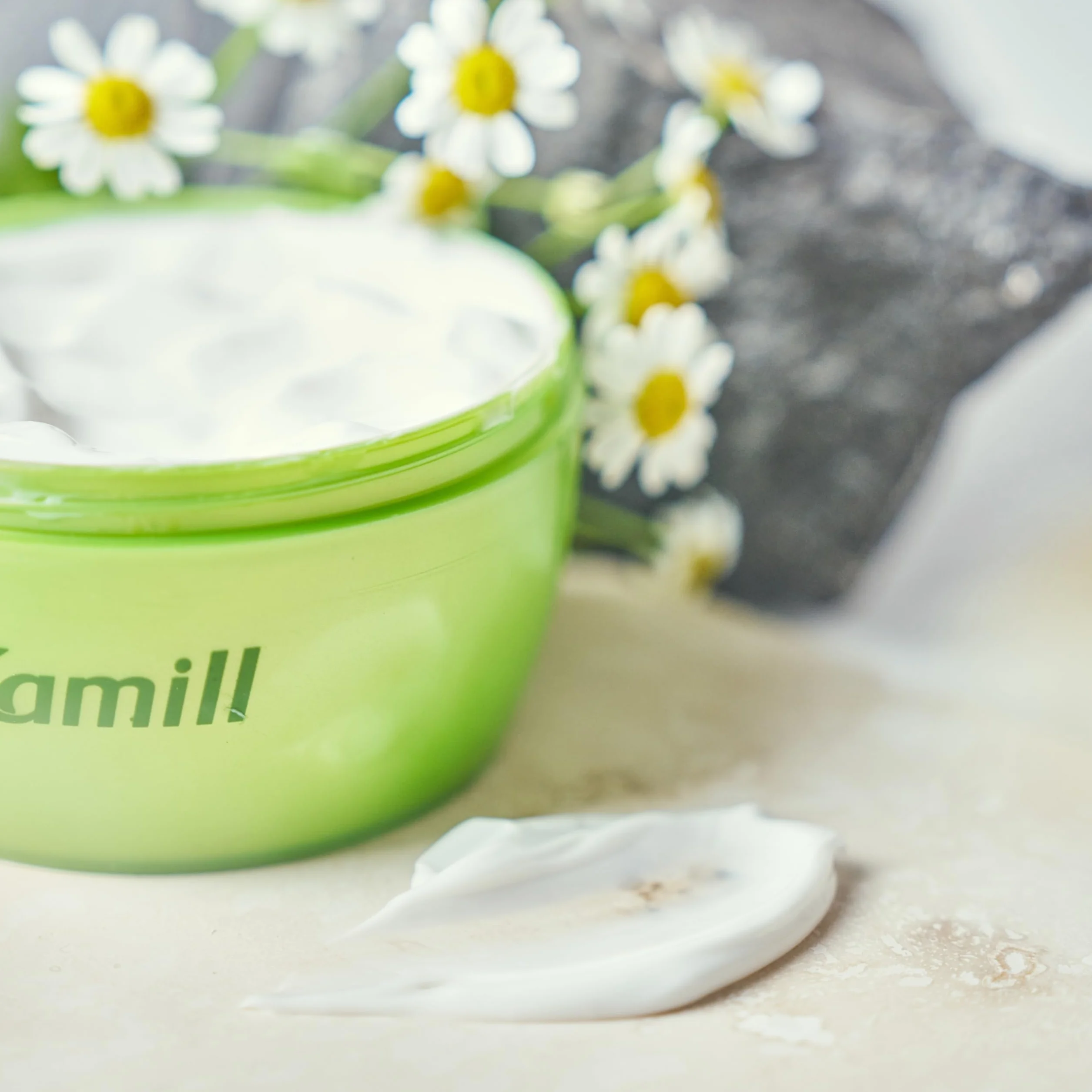 5-pack Kamill CLASSIC (5 x 150ml) - nawilżający i pielęgnujący z ekologiczną rumiankiem z kontrolowanej uprawy biologicznej, bez barwników, substancji pochodzenia zwierzęcego i mikroplastiku