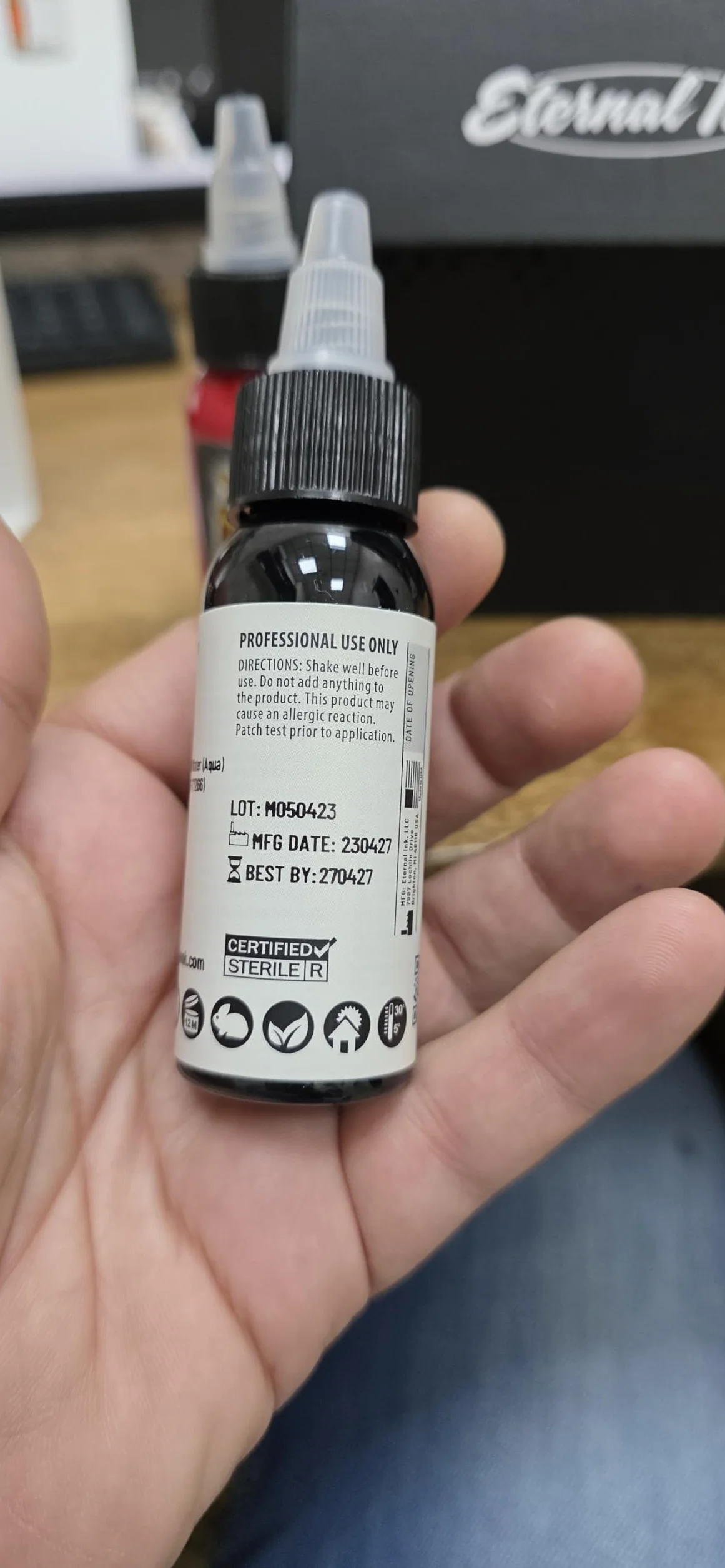 Profesjonalny tusz do tatuażu - Eternal ink - Lining Black 30 ml (czarny dla linii). Oryginalny tusz (Made in USA)