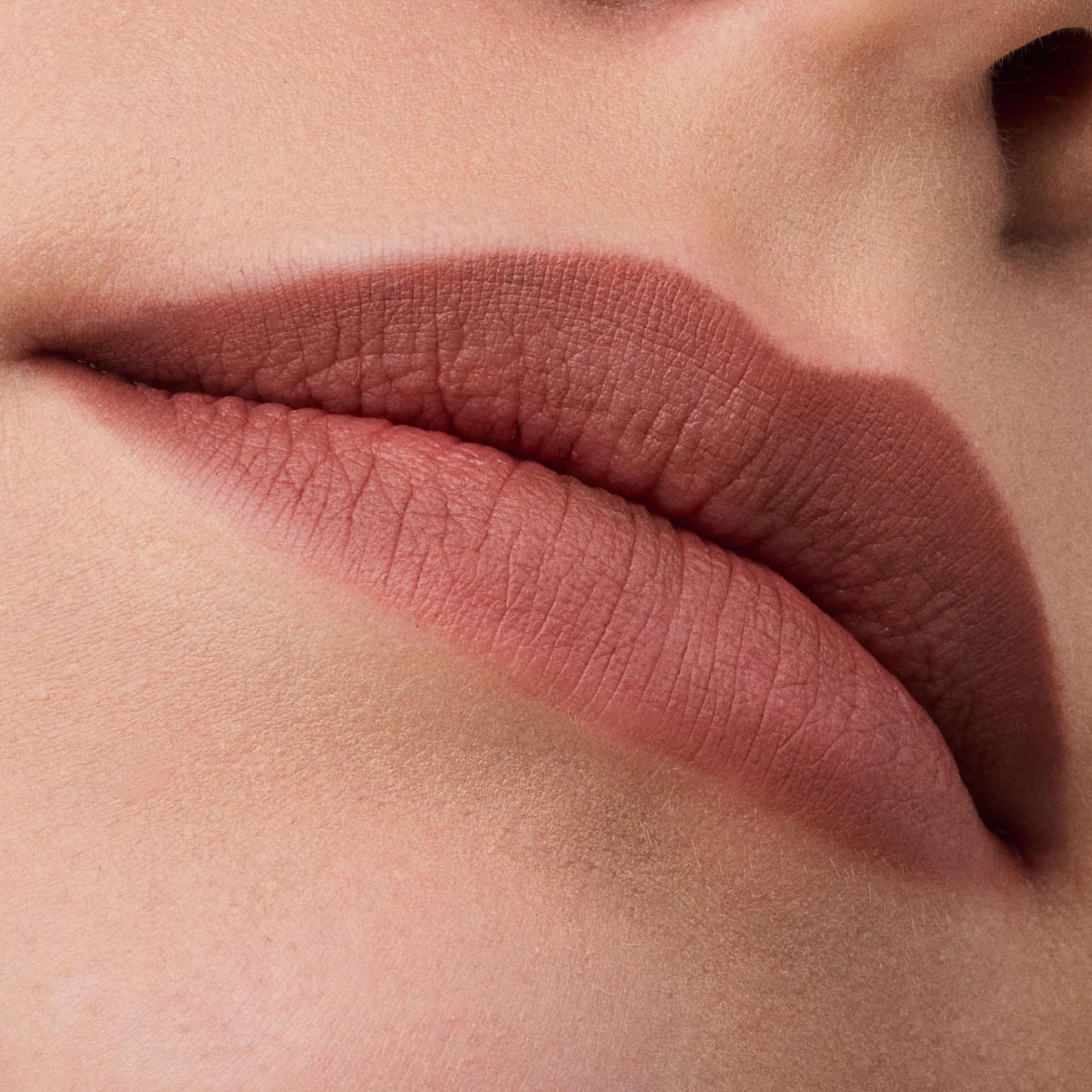Catrice Konturówka do ust Plumping, nawilżanie, długotrwały, matujący, intensywny kolor, matowy (0.35g)