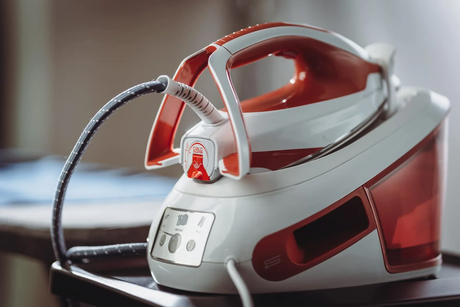 TEFAL SV8110 Generator pary Express Power, 120 g/min, 420 g/min, 1.8 l, Durilium AirGlide