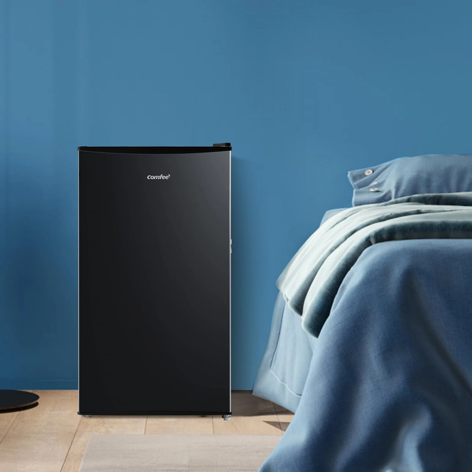 Comfee RCD115DK2 lodówka z zamrażarką 80 l stołowa czarna 84,5 cm 47,5 cm 137 kWh/rok