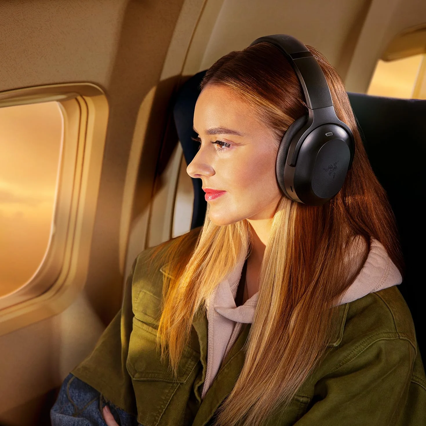 Razer Barracuda Pro - Bezprzewodowy zestaw słuchawkowy do gier (Hybrid ANC, wzmacniacz dźwięku THX, SmartSwitch Wireless, przetworniki TriForce 50mm, zintegrowane mikrofony) Czarny
