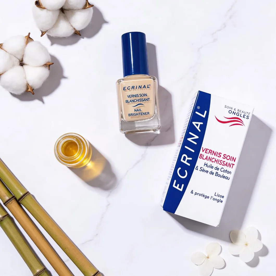 Ecrinal Nail Brightener, rozjaśniający lakier do pielęgnacji, wygładza i chroni paznokcie, 10 ml