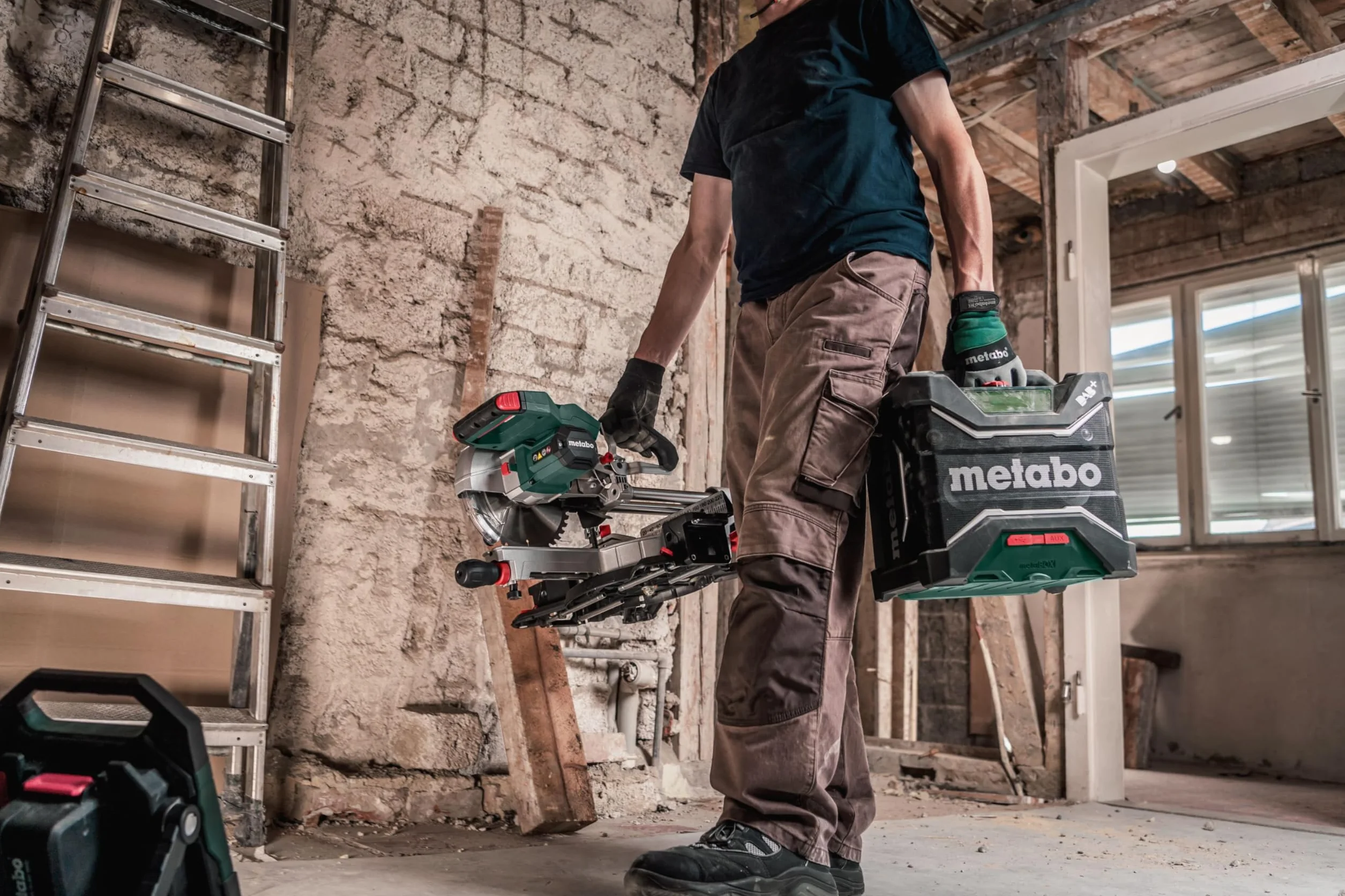 Metabo Radio budowlane RC 12-18 32 W BT DAB+, 18 V, z Bluetooth i AUX, klasa ochrony IP 54, radio 600779850