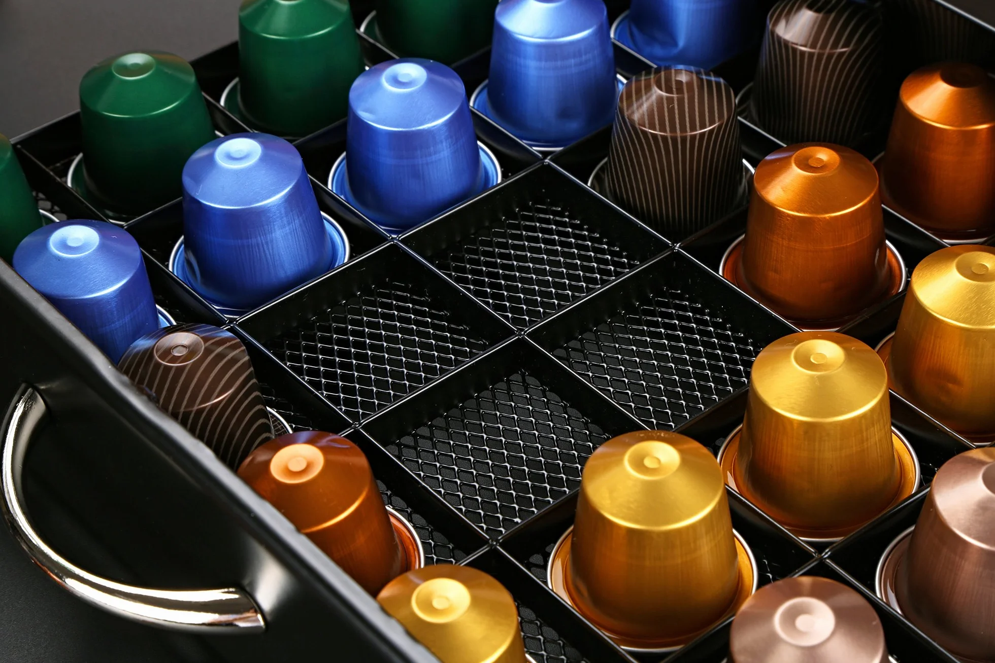 HiveNets Nespresso Uchwyt na kapsułki do kawy pod metalową szufladą do przechowywania na 60 szt