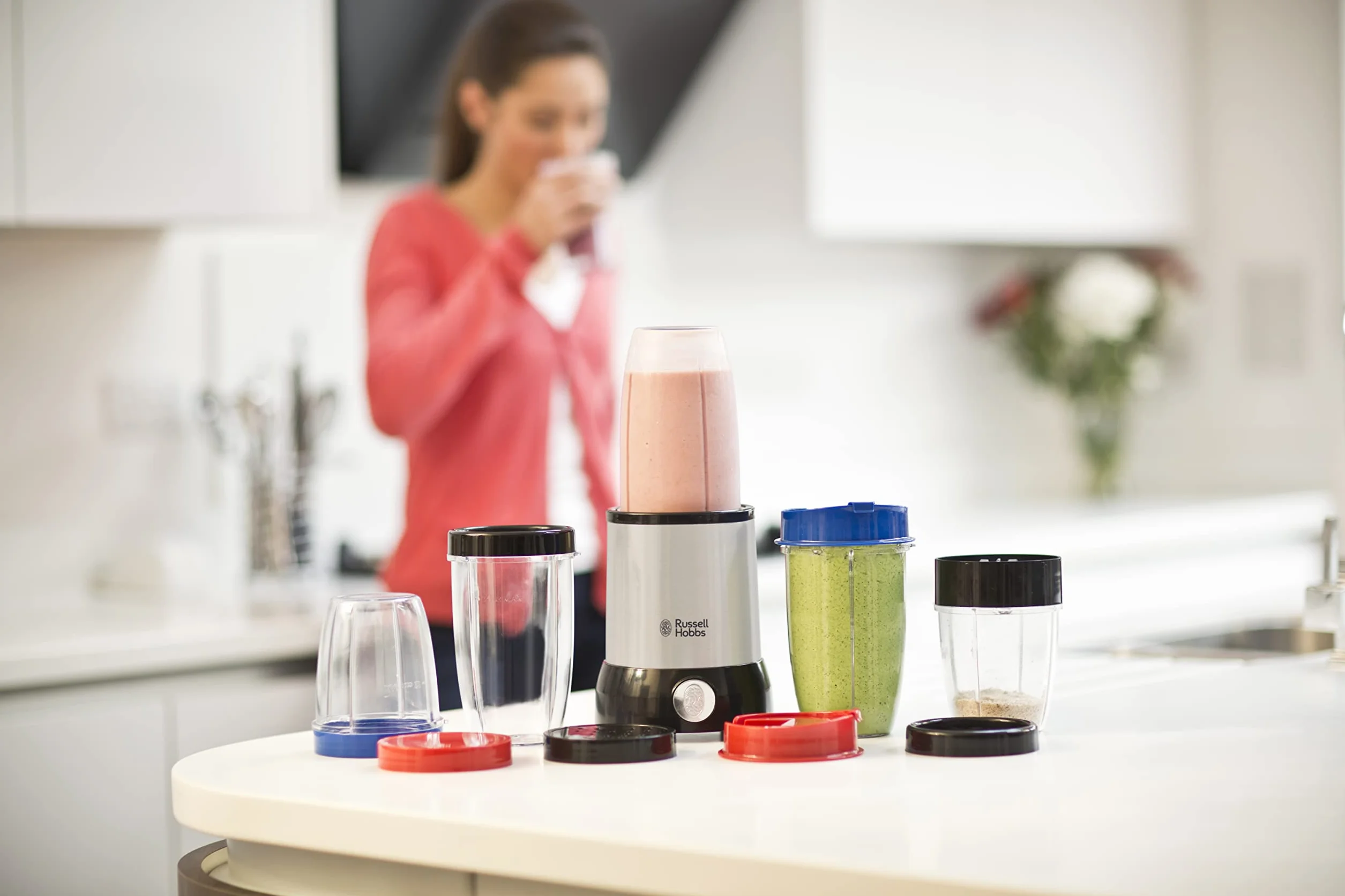 Russell Hobbs blender, blender kielichowy, mielenie, miksowanie, do owoców i warzyw, młynek do kawy, pojemność pojemnika 0,7l, stal nierdzewna, moc 700W, srebny, Nutri Boost 23180-56