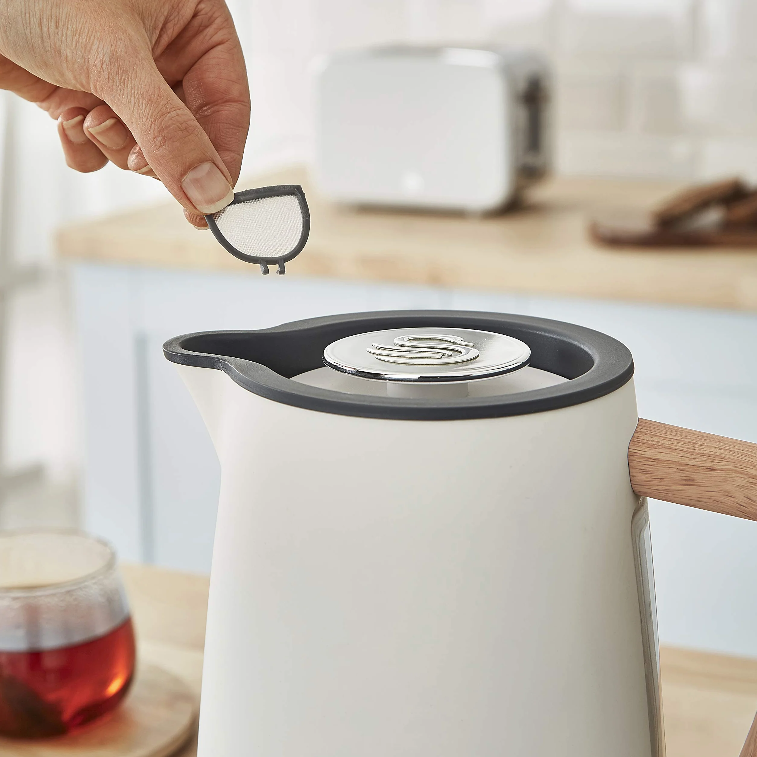 Swan Nordic Set czajnik śniadaniowy bezprzewodowy 1,7 l 2200 W 2 kromki 3 funkcje biały