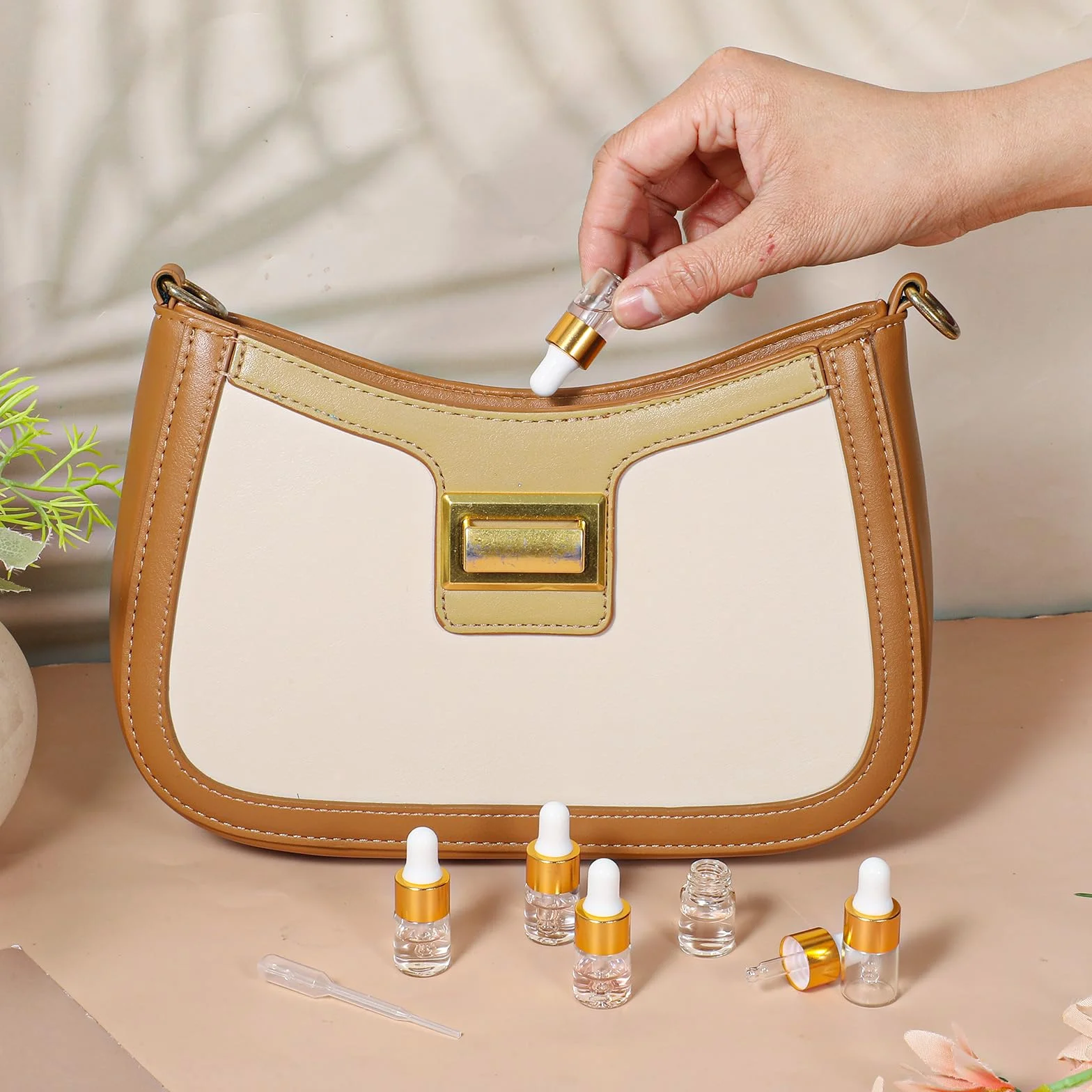 Sibba 20 sztuk mini butelek z pipetą, 2 ml buteleczki na próbki, przezroczyste szklane butelki z pipetą do kroplówki, puste butelki podróżne na olejki eteryczne, olejki do skórek paznokci, perfumy