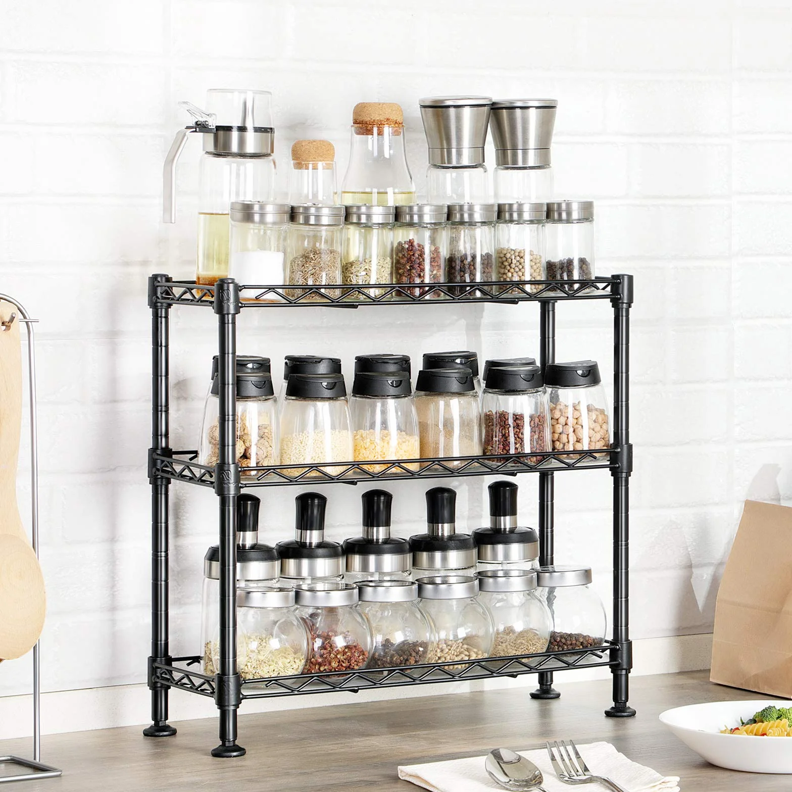 SONGMICS Stojak na przyprawy 3-poziomowy, metalowy organizer kuchenny, regulowany, 40x15x39,5 cm, czarny