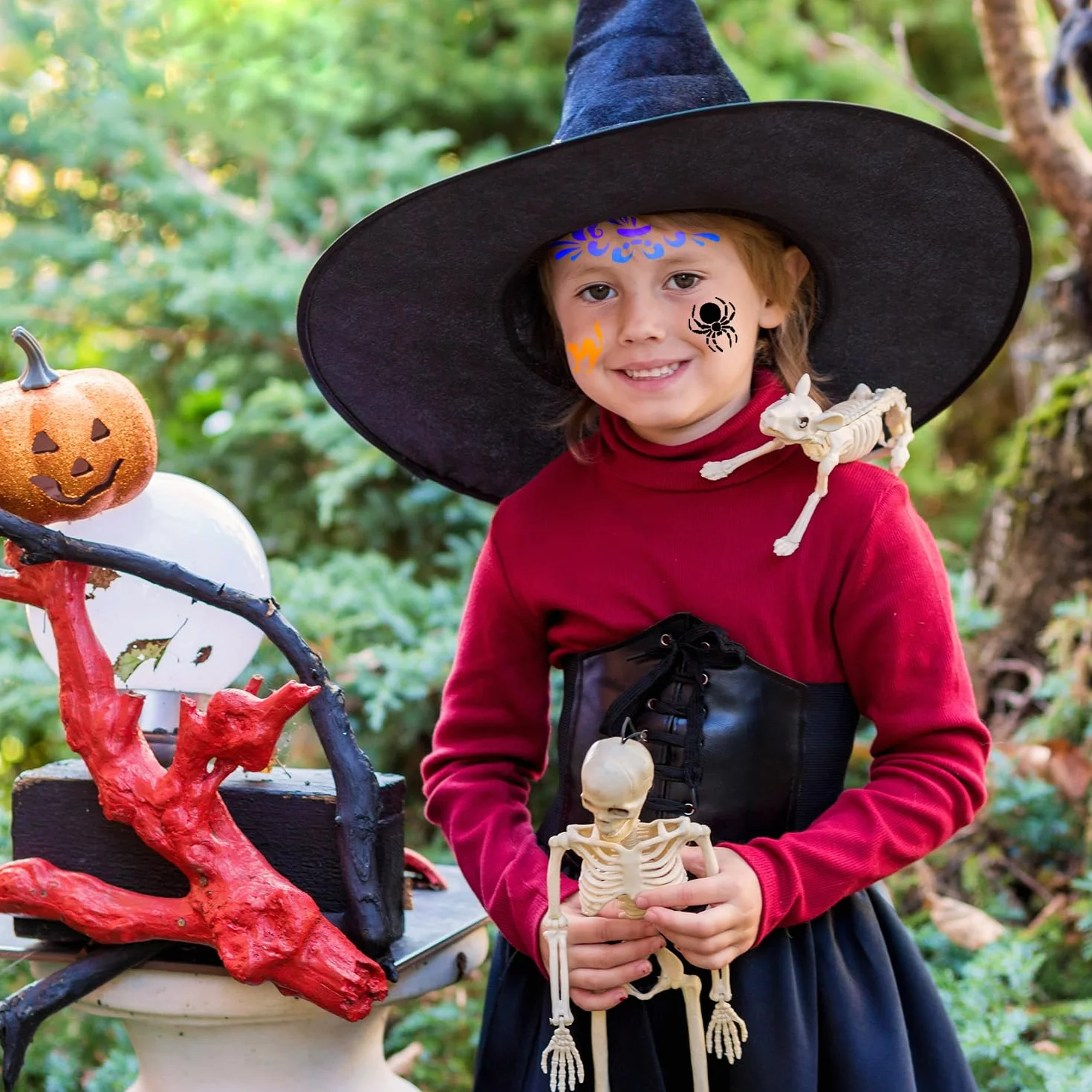 Lyreh 46szt Szablonów Malowania Twarzy, Wysokiej Jakości Wielokrotnego Użytku Szablony do Malowania Ciała i Twarzy na Halloween Praktyczne Akcesoria do Makijażu na Imprezę Halloweenową