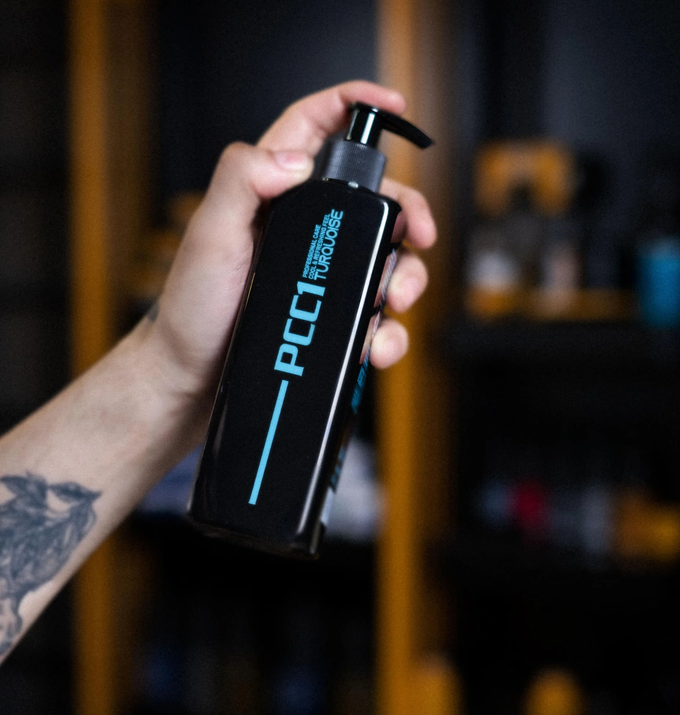 Pion Black Edition Turquoise Krem po goleniu 200 ml, relaksujący krem po goleniu dla mężczyzn