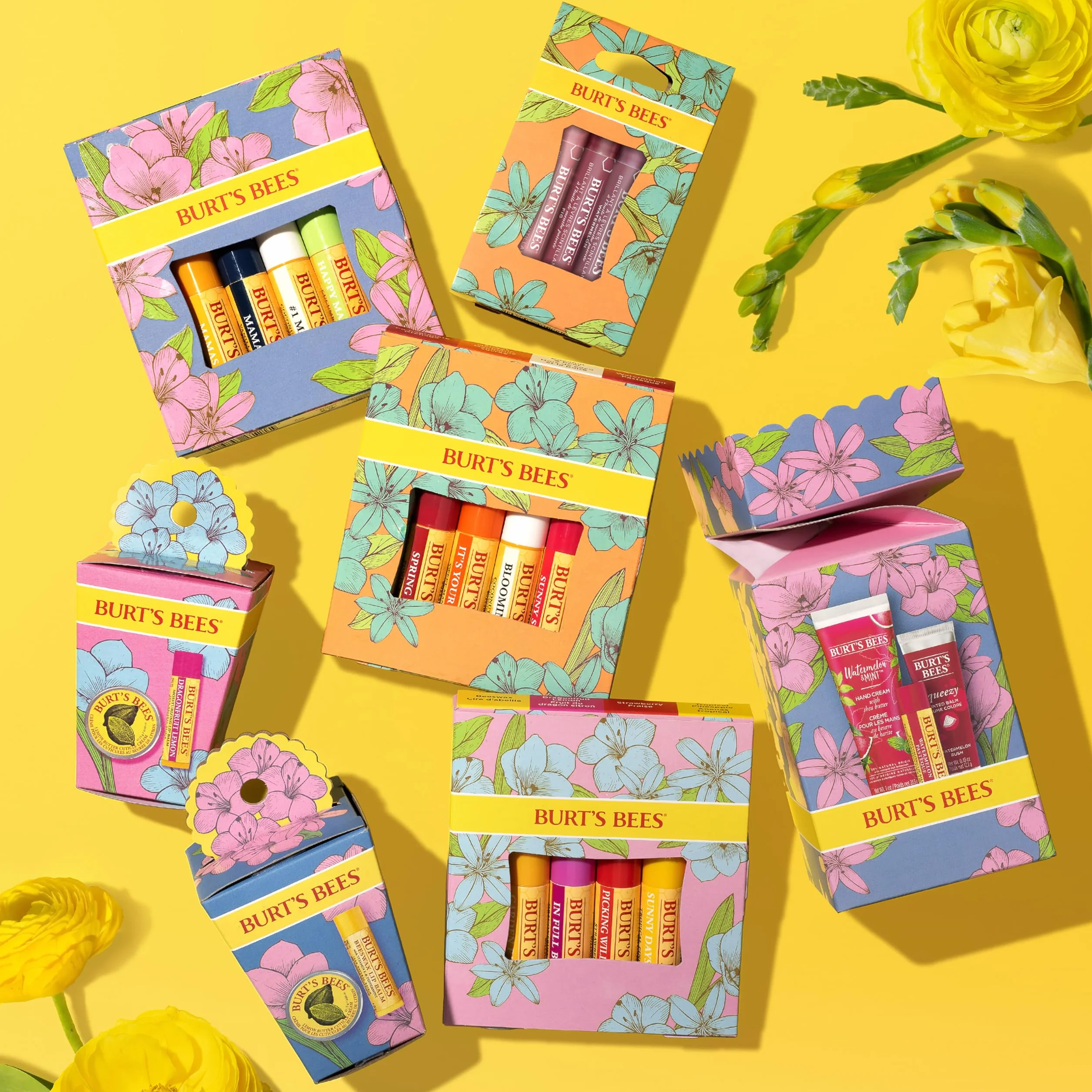Burt's Bees Balsam do ust, wosk pszczeli, truskawka, tropikalny ananas, smoczy owoc cytryny, w pełnym rozkwicie, 4 x 4,25 g