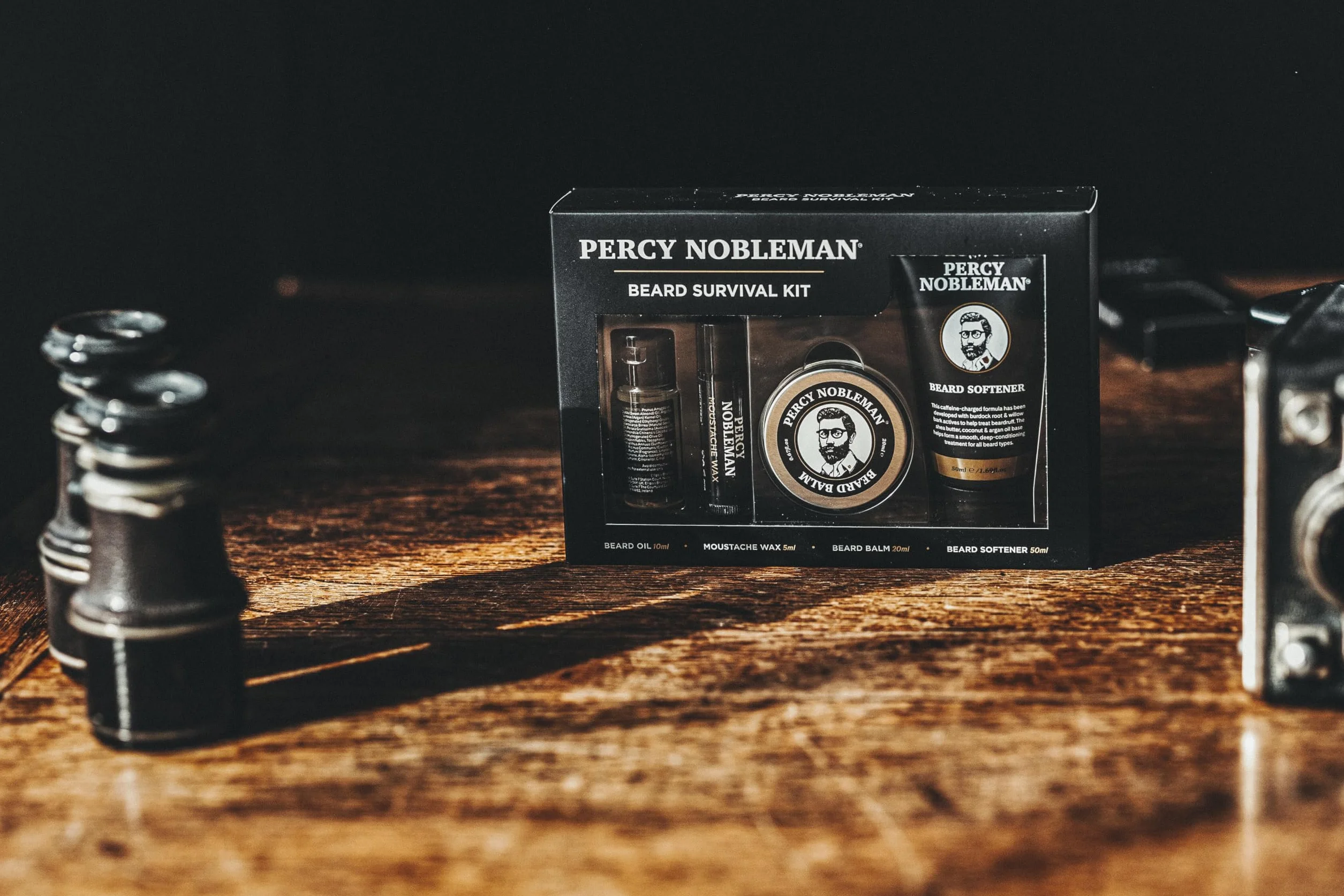 Percy Nobleman Zestaw survivalowy do brody – zestaw do pielęgnacji i pielęgnacji z pachnącym olejkiem do brody, balsamem do brody, woskiem do wąsów i zmiękczaczem do brody, do kondycjonowania
