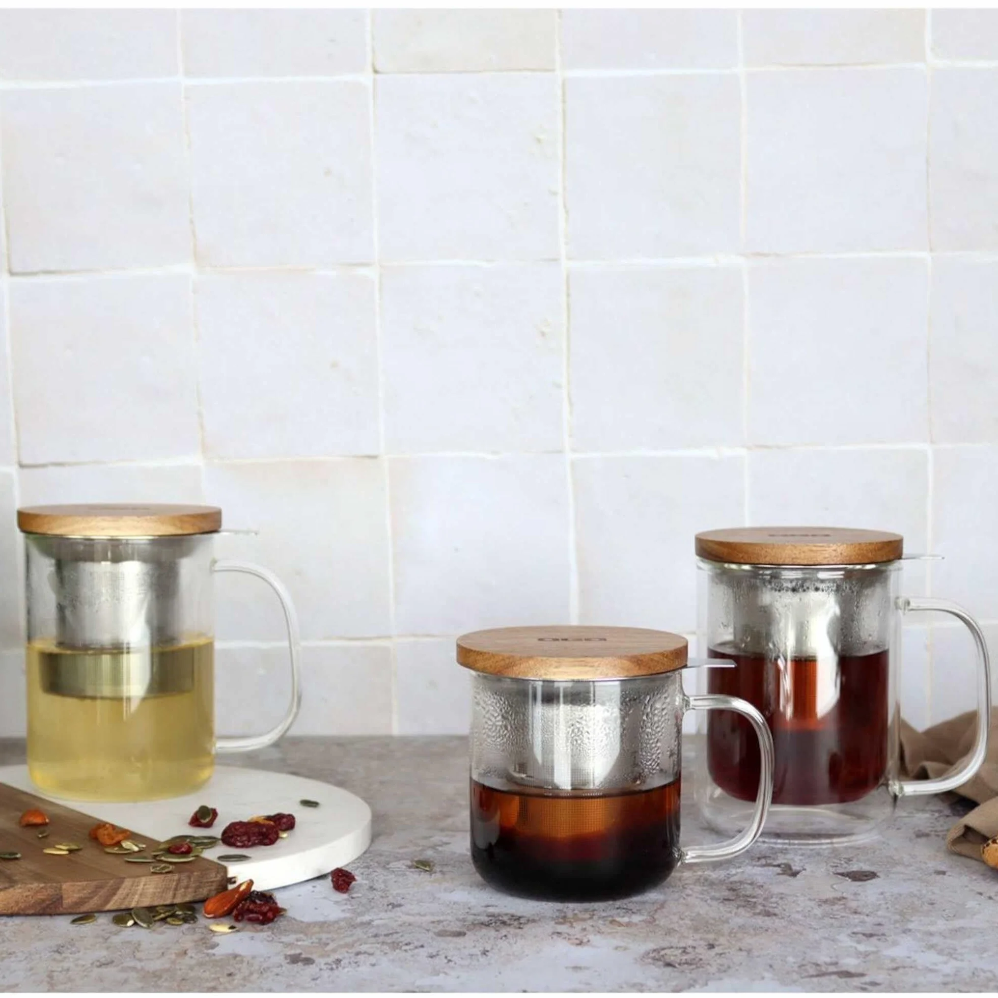 Ogo Living Ogo-Mug dzbanek z sitkiem do herbaty i pokrywką z bambusa, przezroczysty, 390 ml