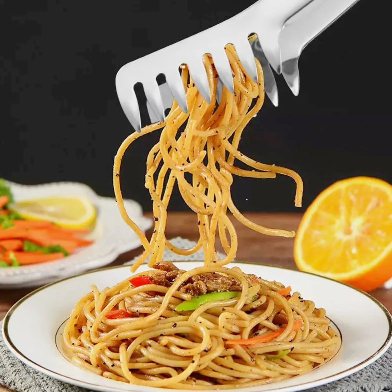 Zestaw 3 łyżek do spaghetti zawiera szczypce do makaronu, chochlę do makaronu i porcjowanie spaghetti, szczypce do spaghetti z zębami, szczypce ze stali nierdzewnej, odpowiednie do pieczenia i