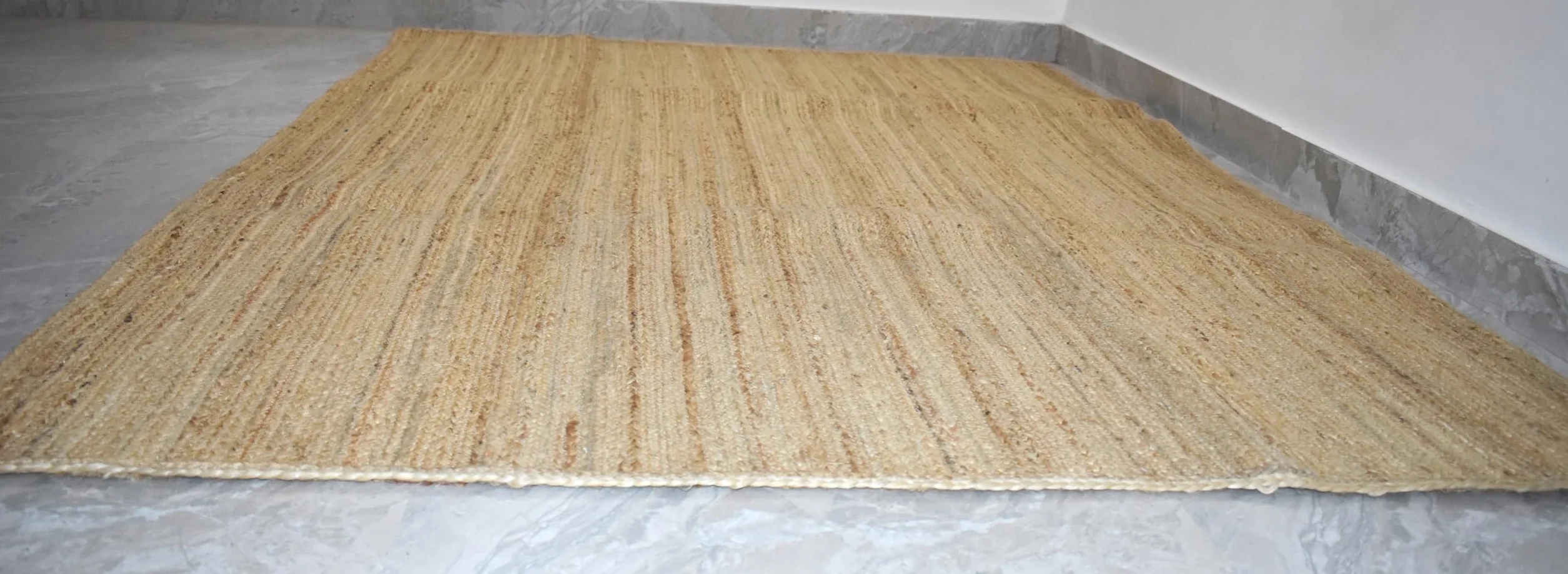 Dywan podłogowy z juty okrągły 150 x 200 cm ręcznie pleciony
