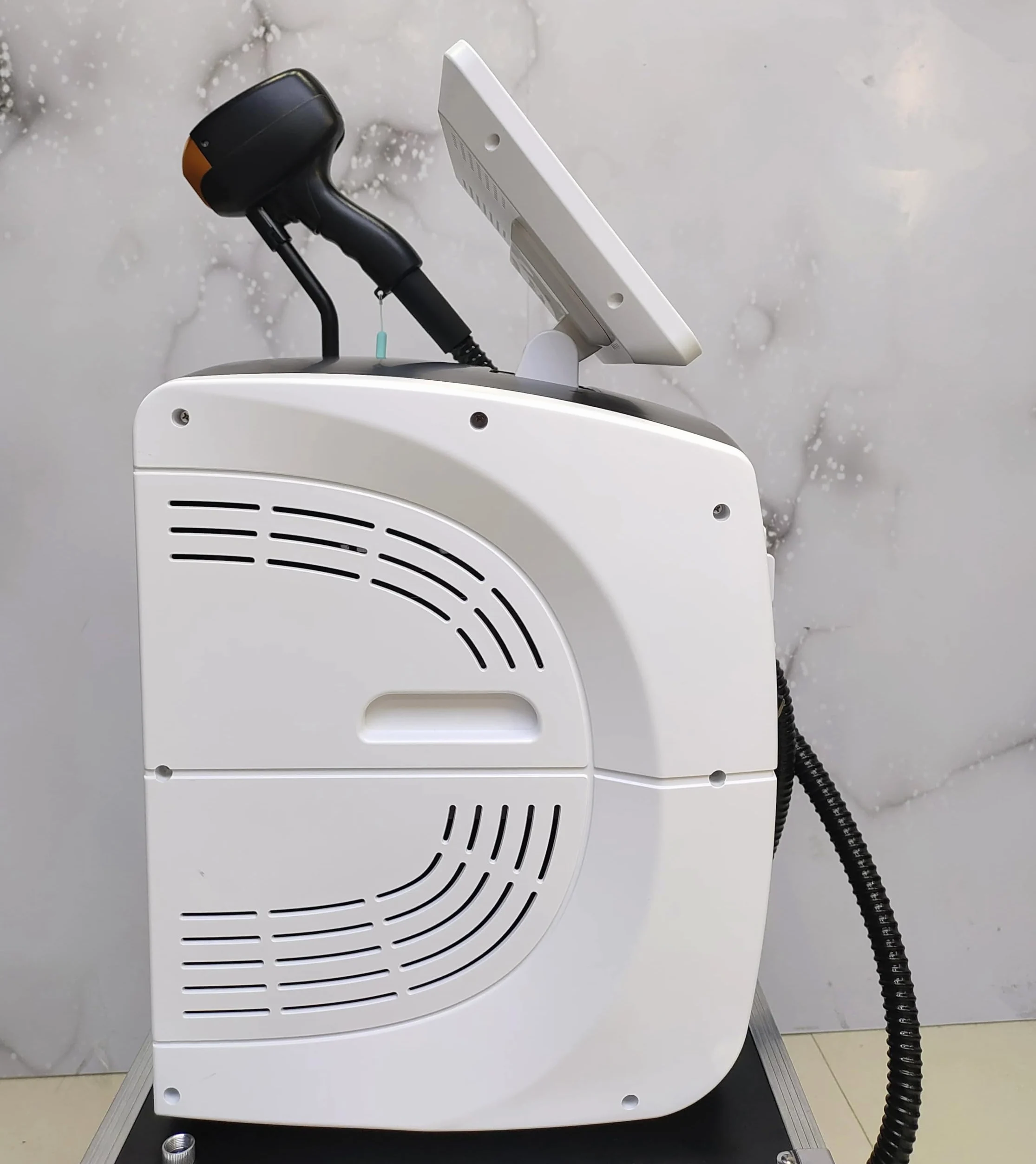 3000W profesjonalny diodowy laserowy lod platyna depilator 3 długości fali trwałe depilacja osłabienie skóry dla twarzy i ciała