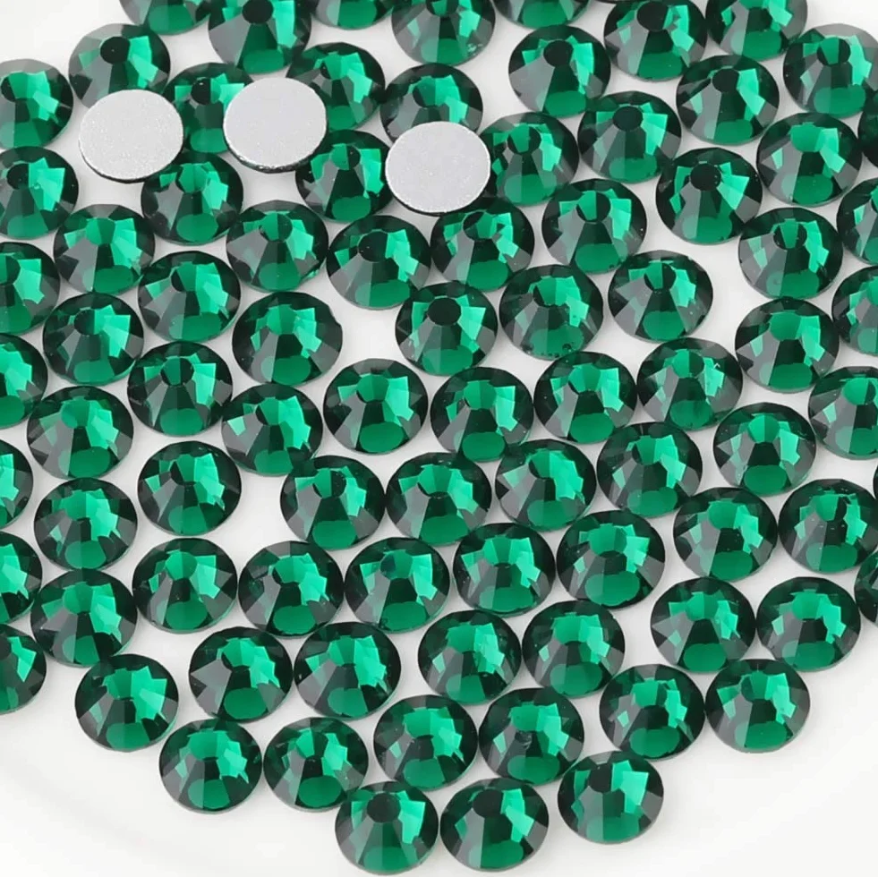 BEADSLAND 1440 sztuk, płaskie kamienie stras, kryształki do paznokci, szmaragdowa zieleń, SS10 (2,7-2,8 mm)