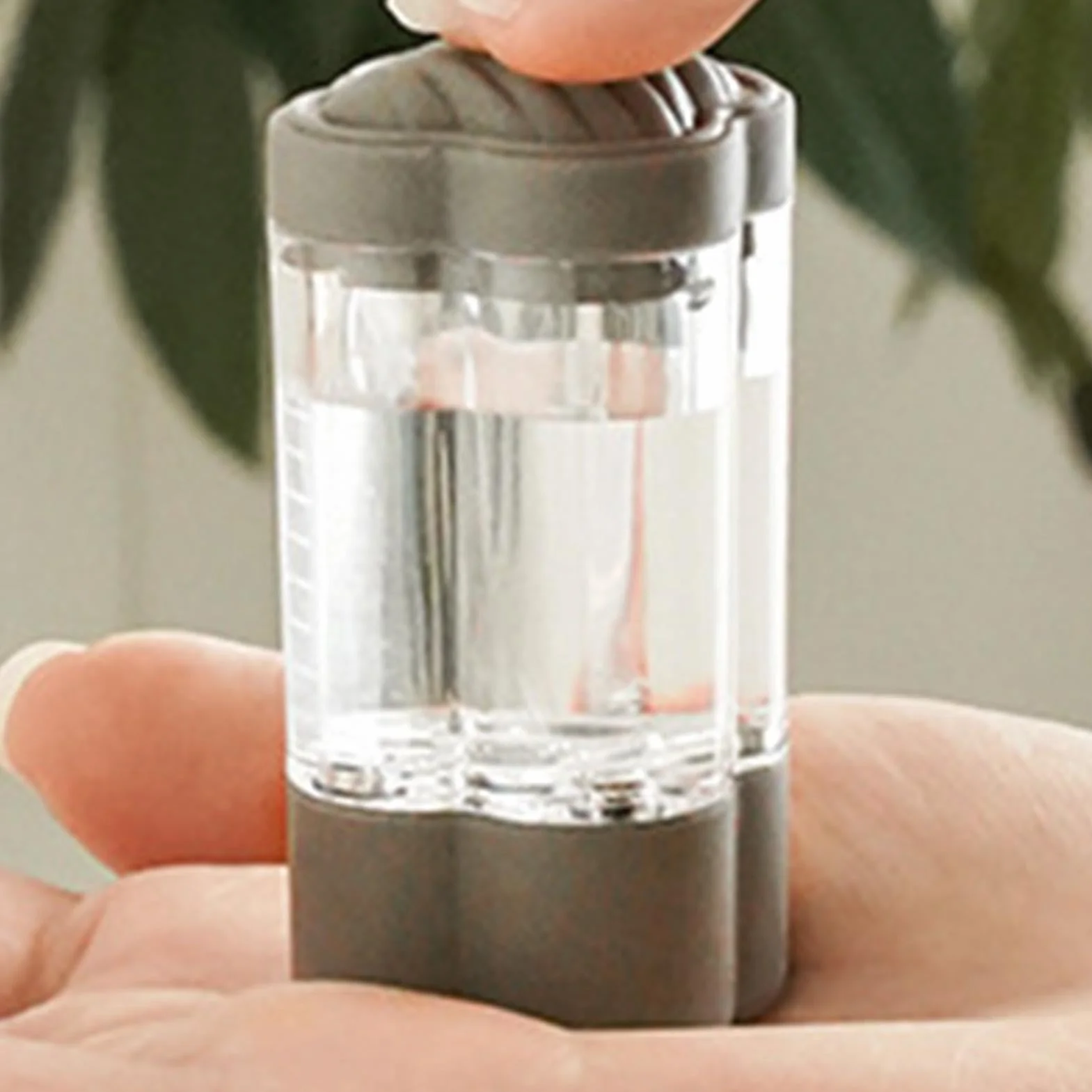 Root Comb Applicator, Refillable Hair Oil Bottle, 2.7x5.7cm/1.06x2.24 Inches Portable Brush Massager Dispenser, White/gray Compact Scalp Brush Massager, Stainless Steel