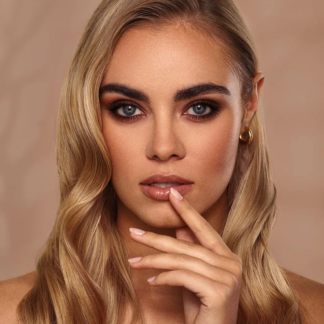 Eveline Cosmetics Choco Glamour głęboko nawilżające serum do ust z masłem shea i skwalanem, wegańskie nawilżenie i pielęgnacja
