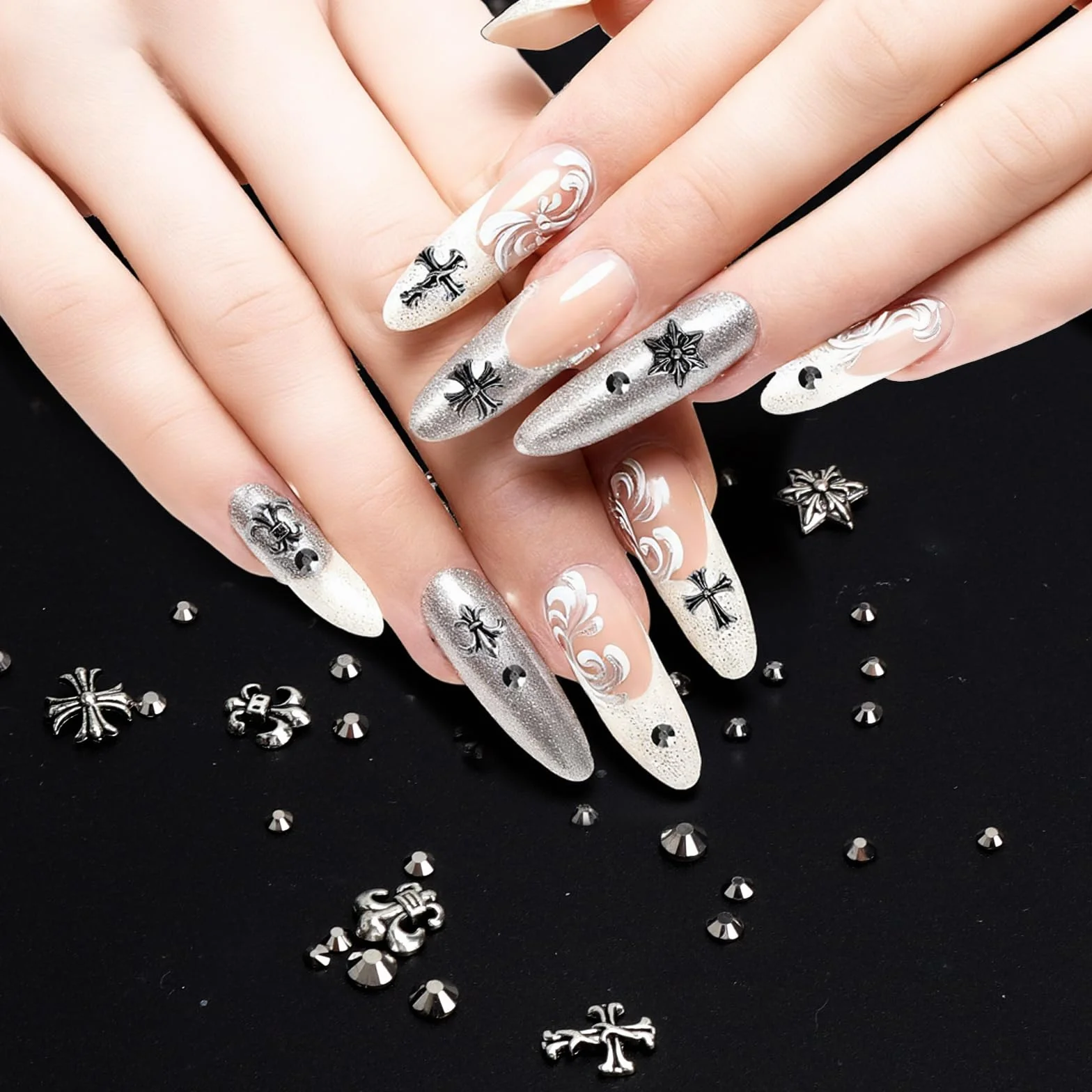 Zestaw 230 sztuk charmsów do paznokci w kolorze srebrnym, vintage Nail Art Charms kamienie, srebrne ozdoby do paznokci i kamienie do paznokci, zawieszki do paznokci, łącznie z pęsetą