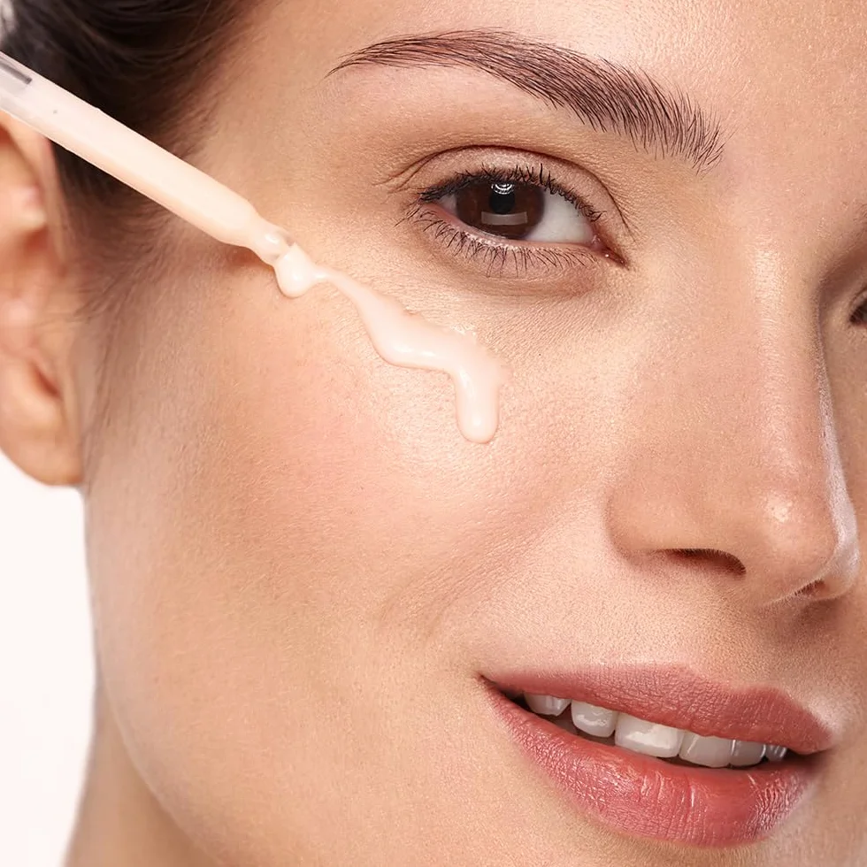 Eveline Cosmetics Serum Shot energetyzujące serum przeciw opuchliznie oczu, 5% kofeiny