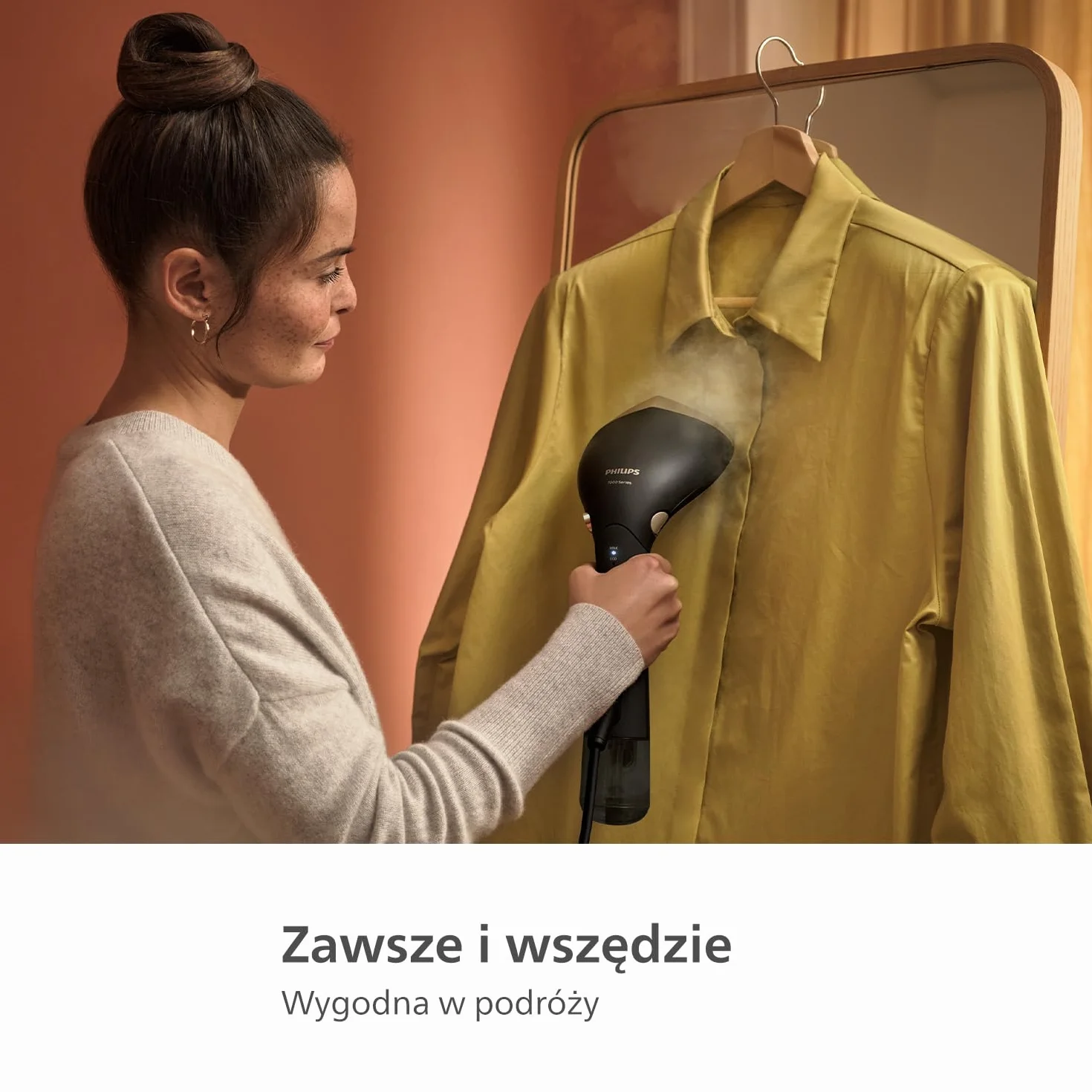 Philips Parownica Ręczna z Serii 7000 - Moc 1500 W, 28 g/min Ciągłej Pary, Optymalna Temp, Metalowa Stopa, Odłączany Zbiornik 100 ml+200 ml. Rękawica/mata StyleMat, Kolor czarny (STH7060/80)