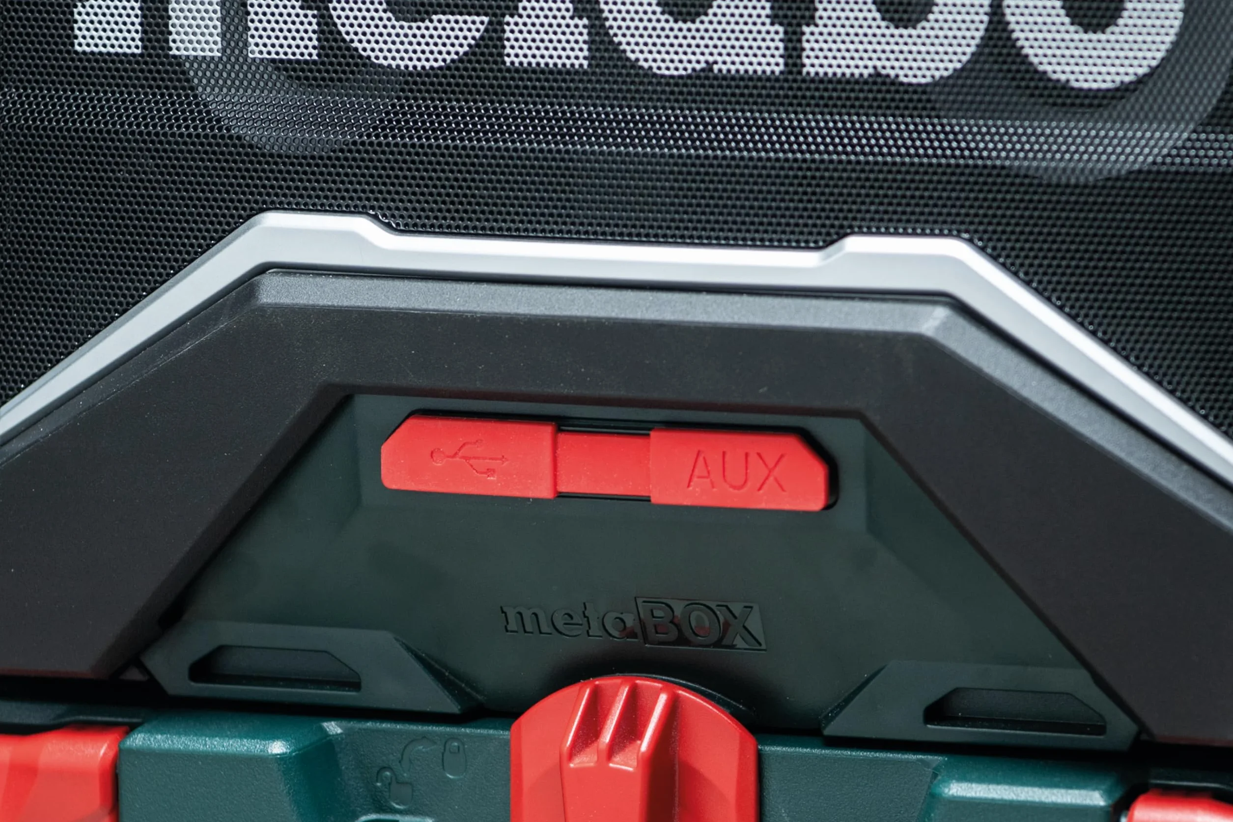 Metabo Radio budowlane RC 12-18 32 W BT DAB+, 18 V, z Bluetooth i AUX, klasa ochrony IP 54, radio 600779850